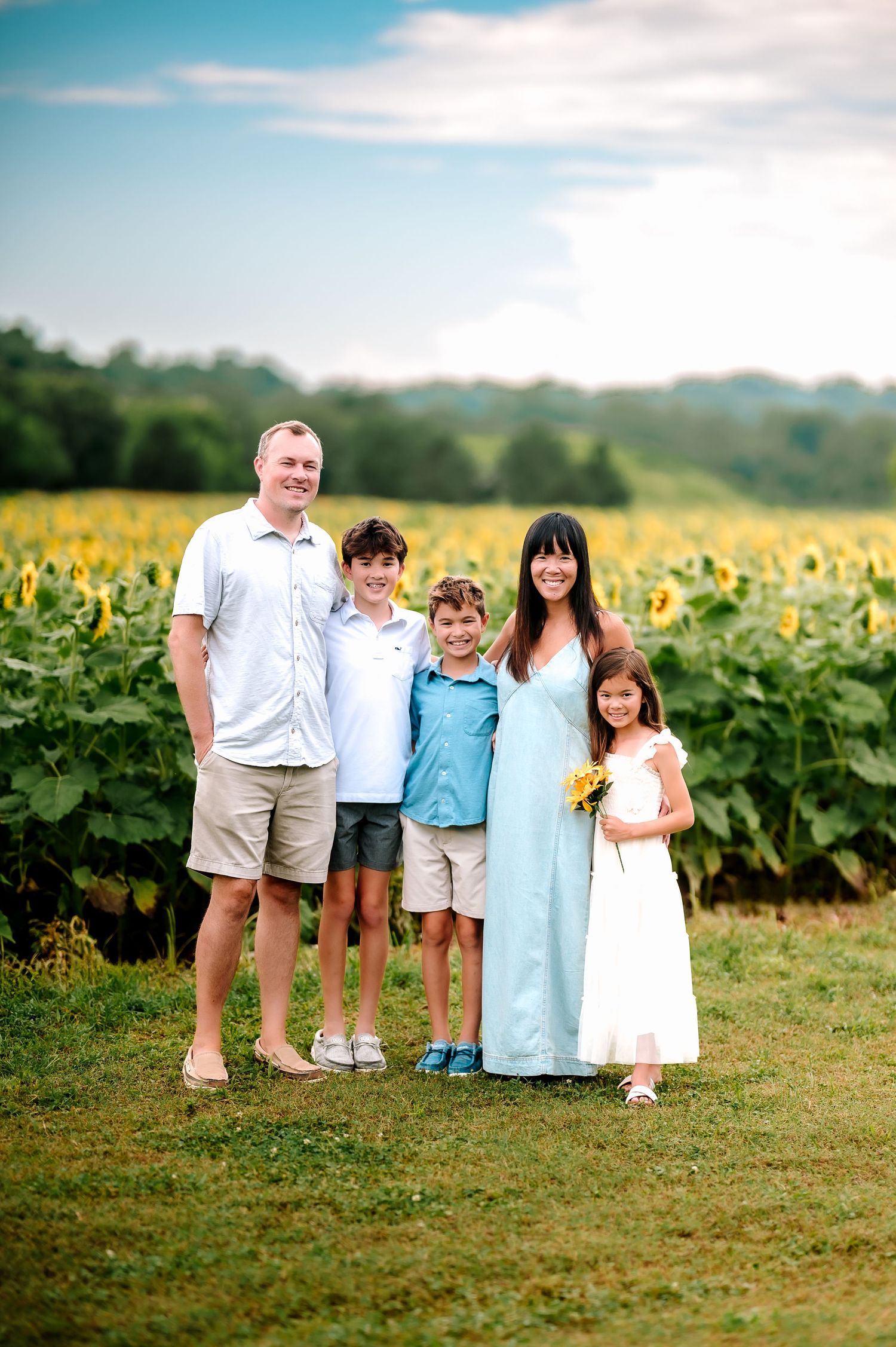 Raleigh family photographer capturing candid, natural family sessions in Raleigh and surrounding areas