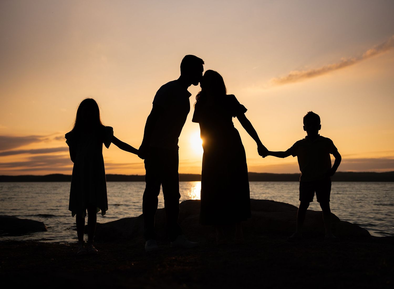 Raleigh family photographer capturing candid, natural family sessions in Raleigh and surrounding areas