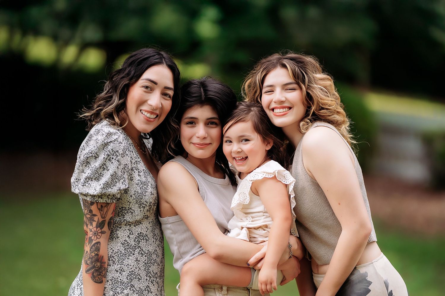 Raleigh family photographer capturing candid, natural family sessions in Raleigh and surrounding areas