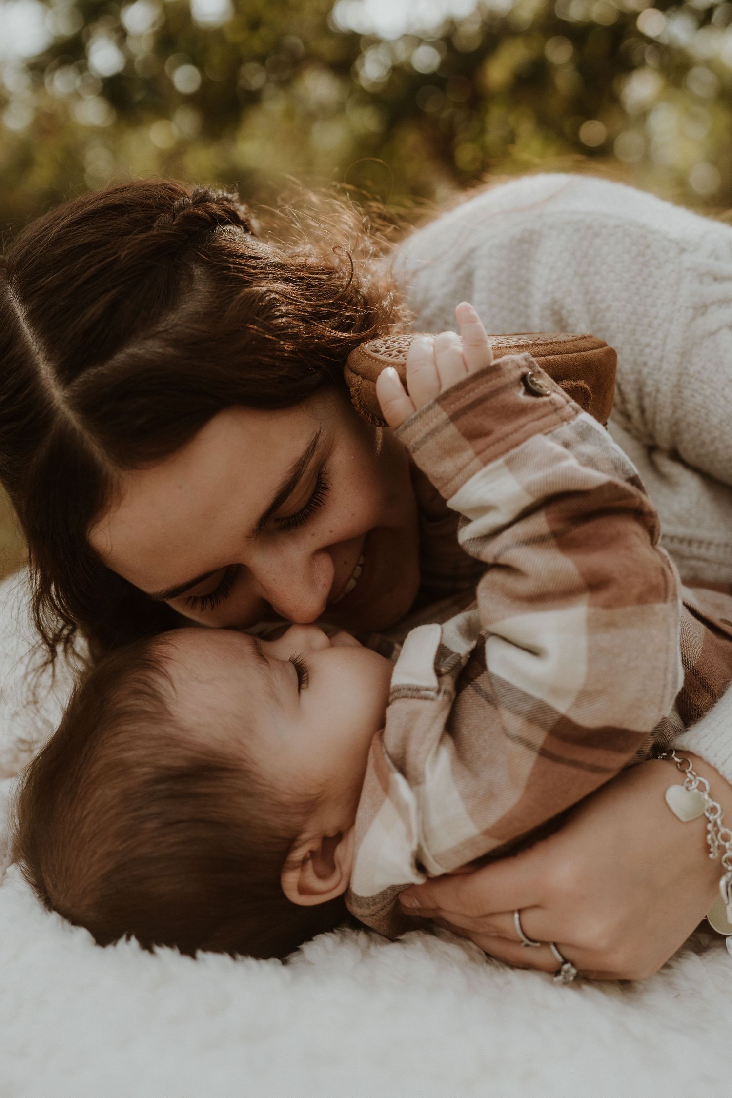 Motherhood photographer in Conroe, Willis, Montgomery, the Woodlands, and surrounding areas.
