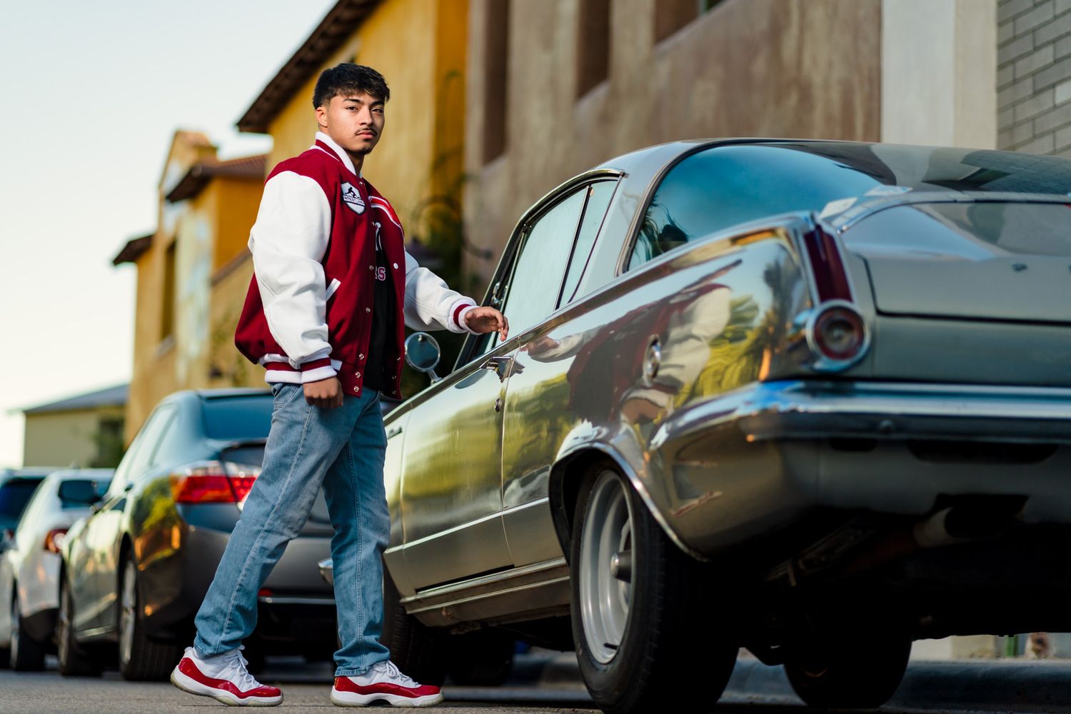 Manuel Ruiz Photography - High School Seniors Photos / College Graduate Photos