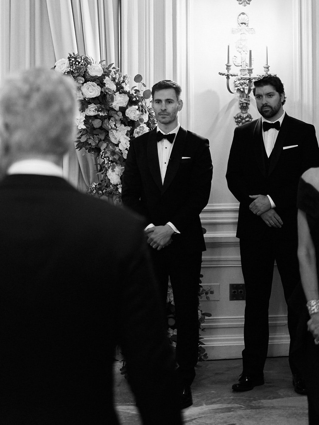 Modern wedding ceremony photographed in Riga