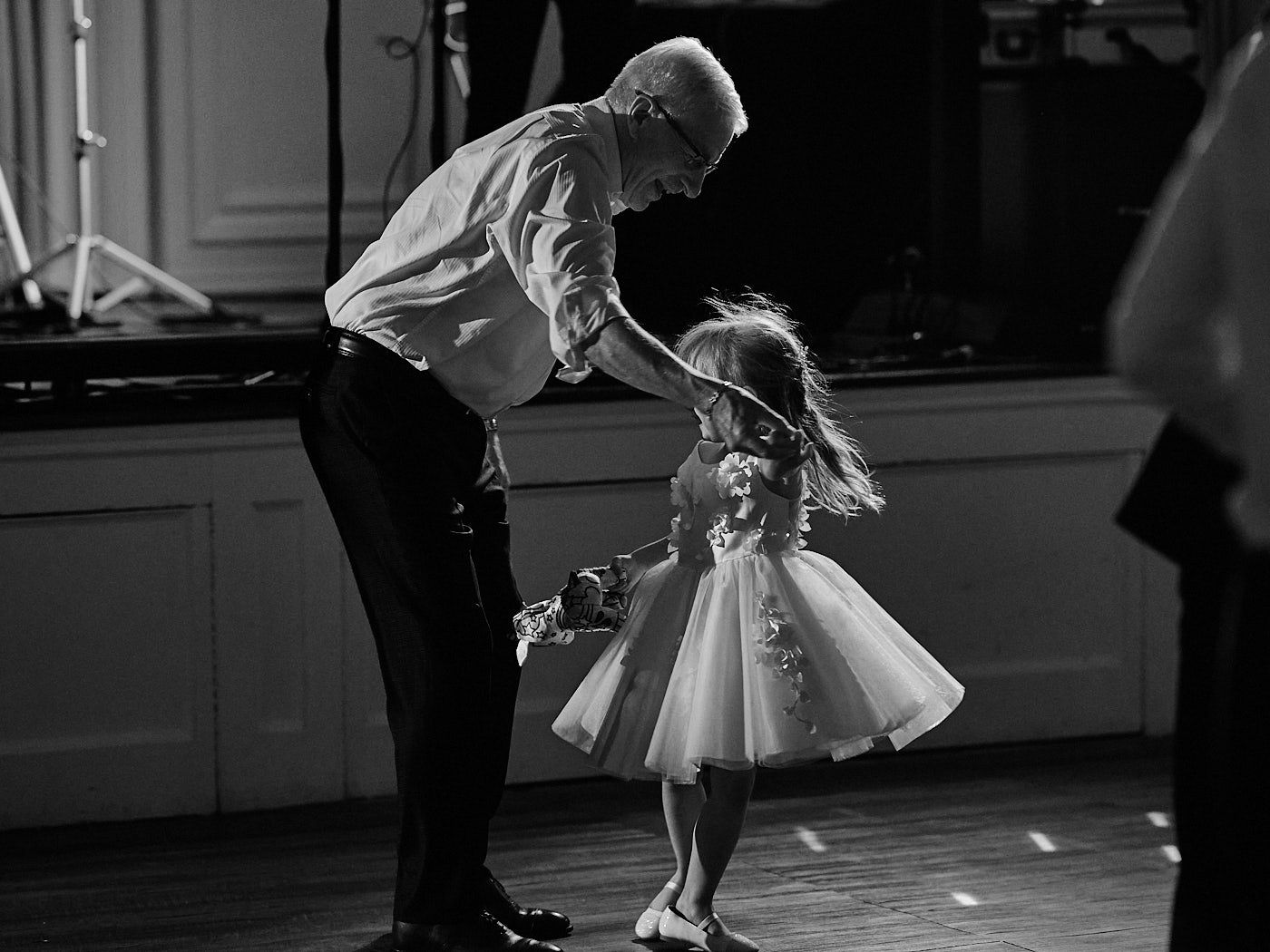 Wedding dance floor moments at a luxury Riga wedding