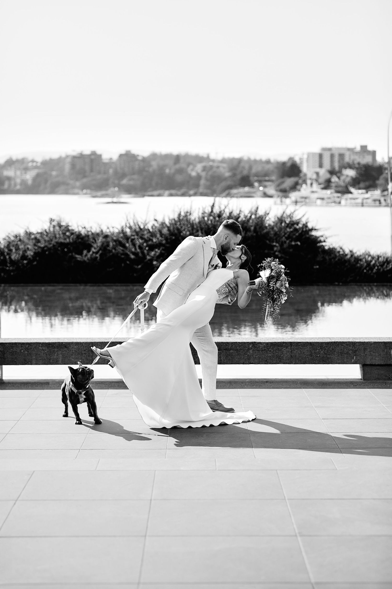 Wedding ceremony image in Victoria, B.C.
