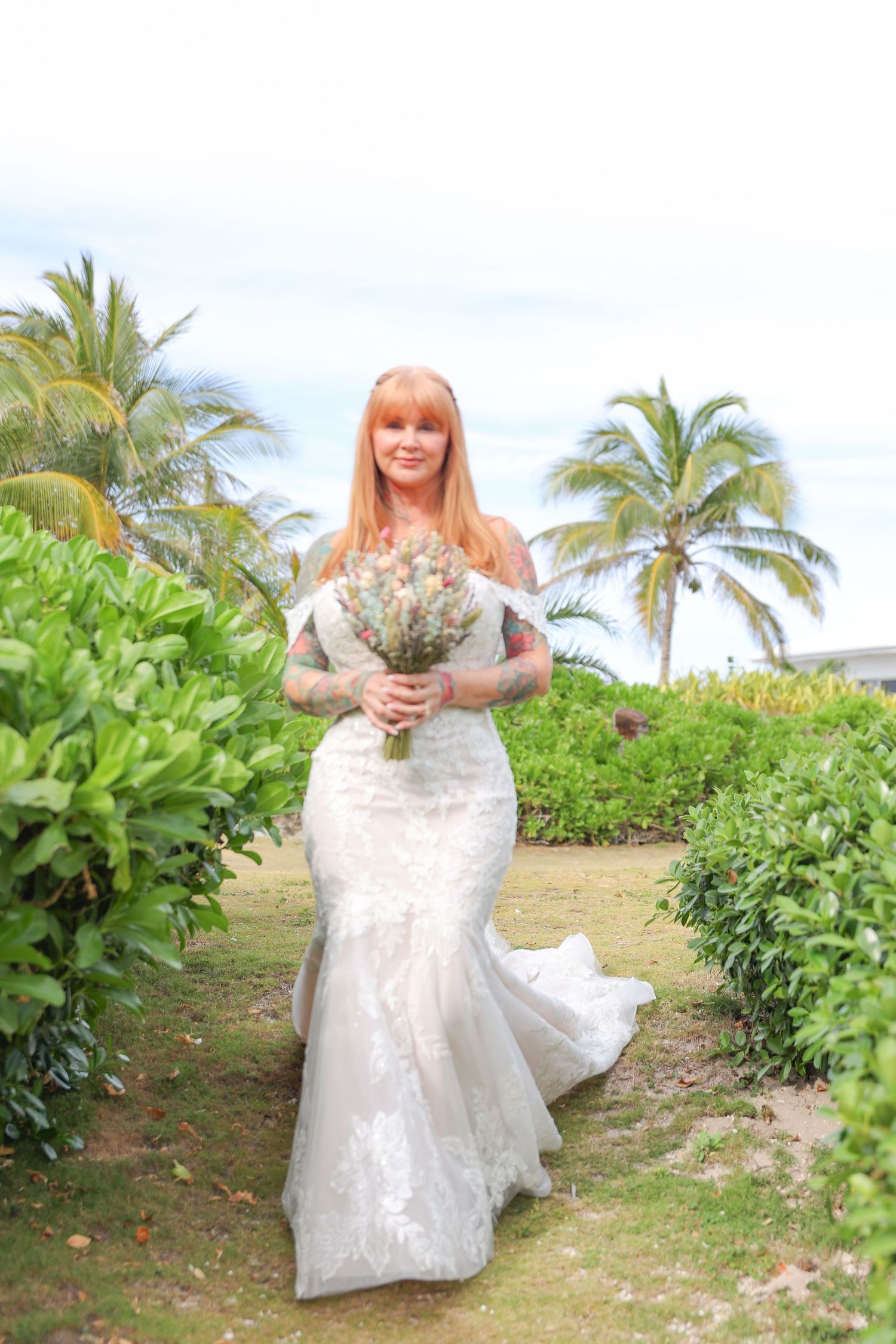 bride getting married in Eleuthera bahamas