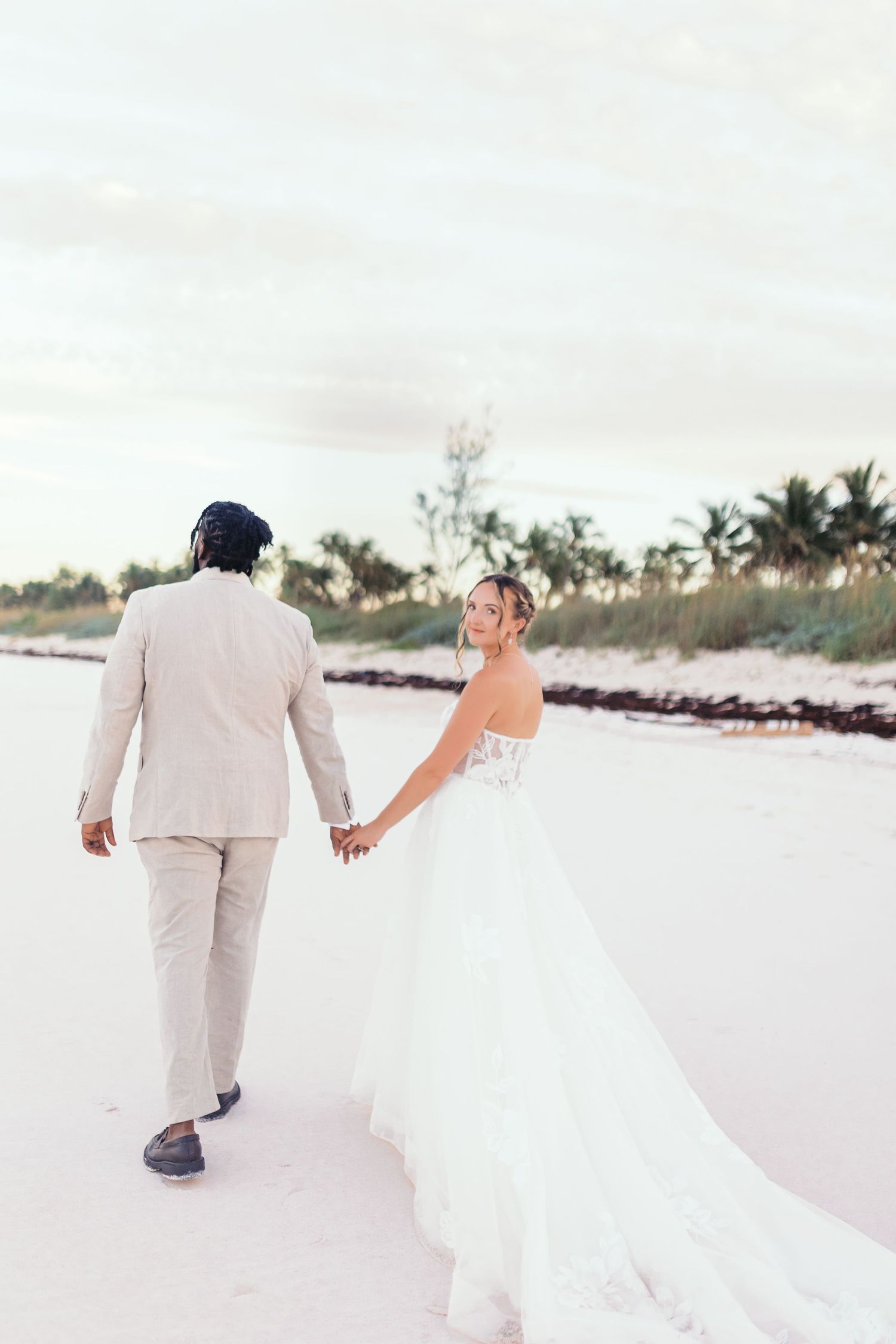 wedding photos at potlatch resort in Eleuthera bahamas wedding destination