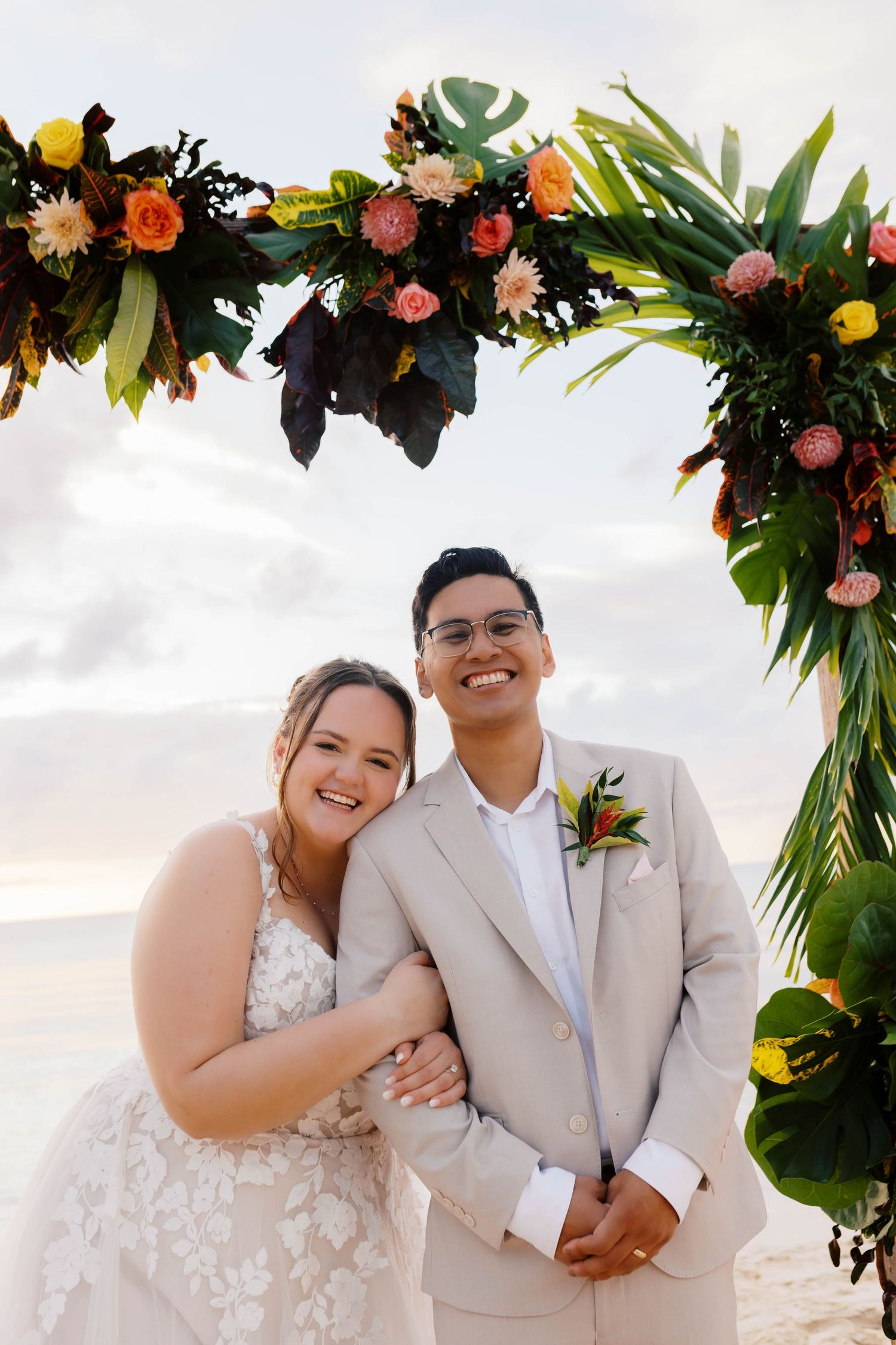 wedding photos at potlatch resort in Eleuthera bahamas wedding destination