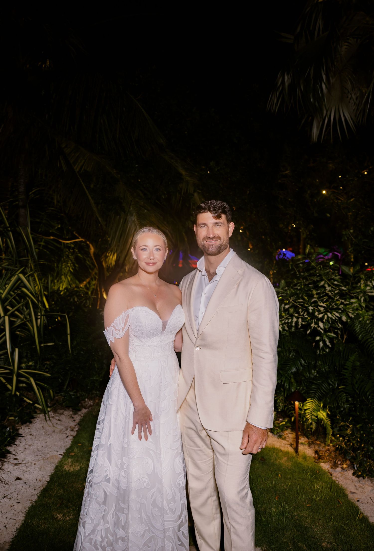 wedding photos at potlatch resort in Eleuthera bahamas wedding destination