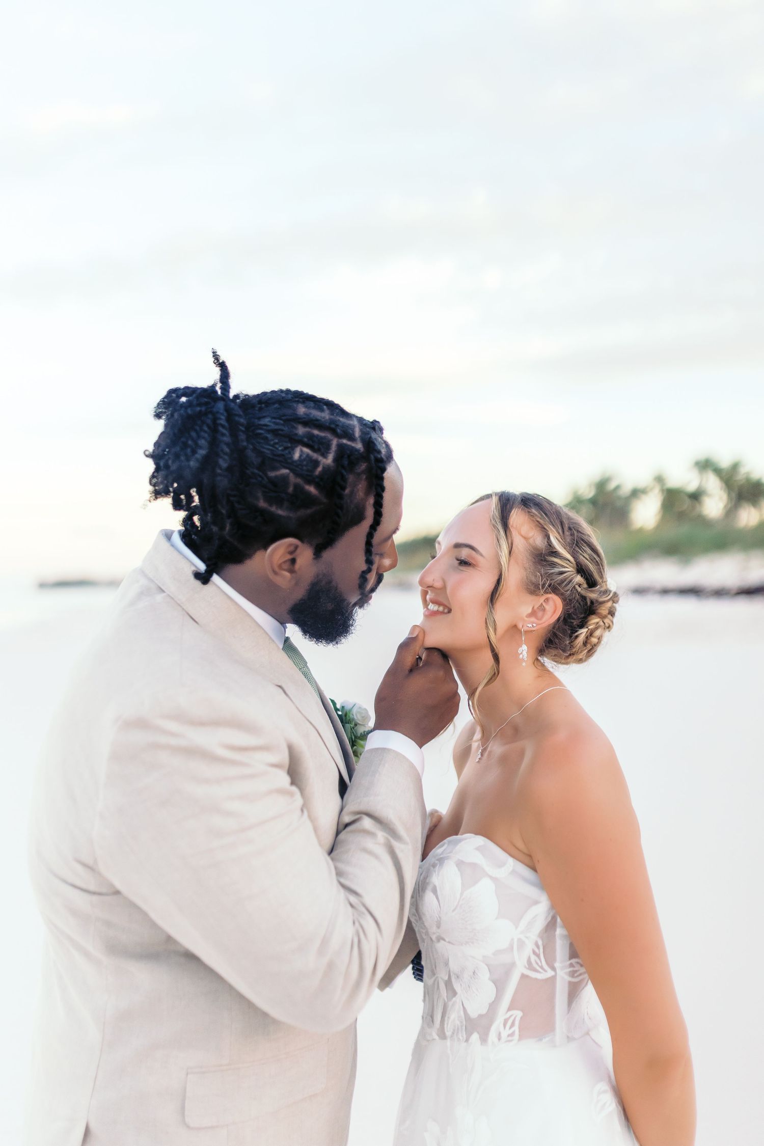 wedding photos at potlatch resort in Eleuthera bahamas wedding destination