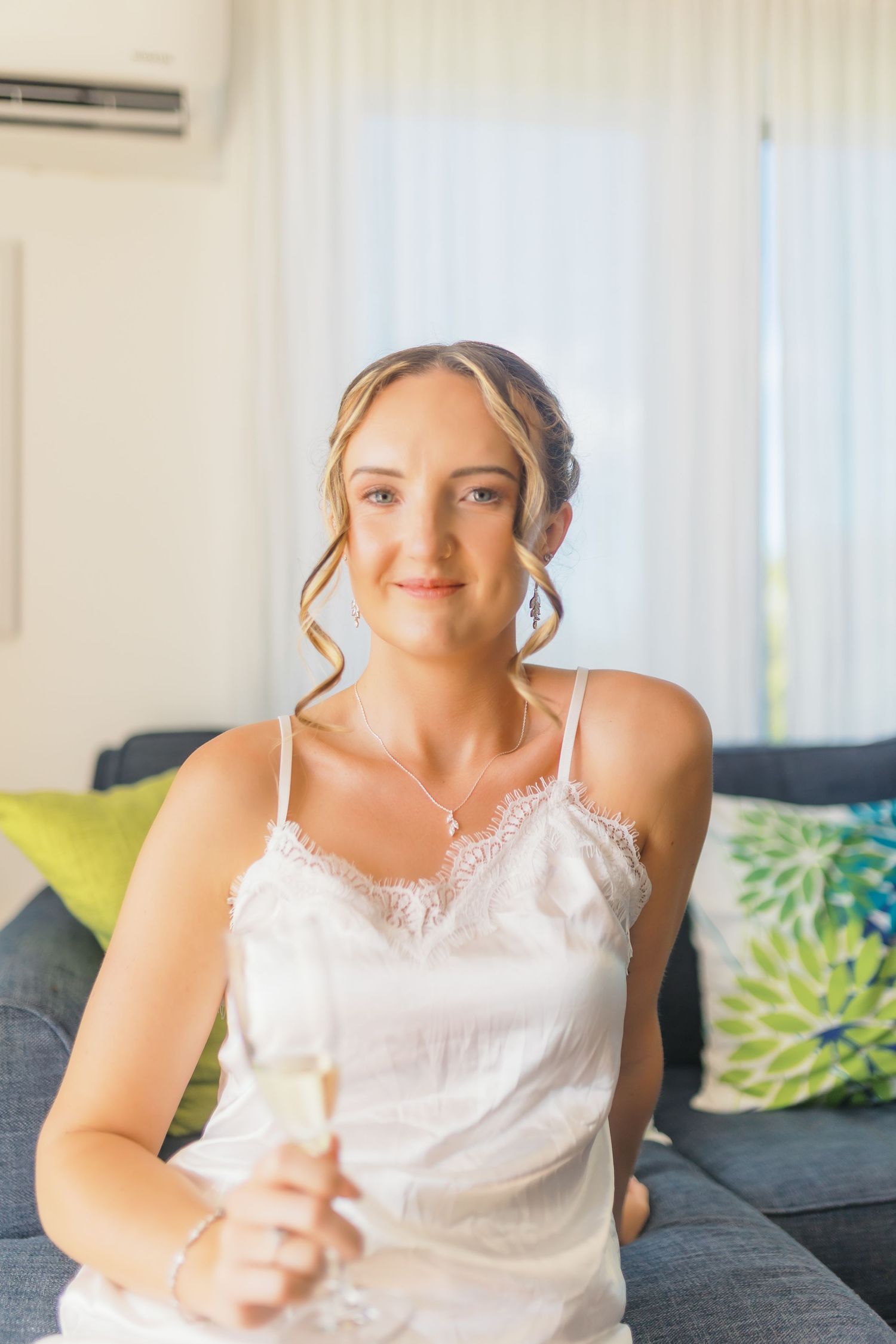 bride getting ready in the Bahamas
