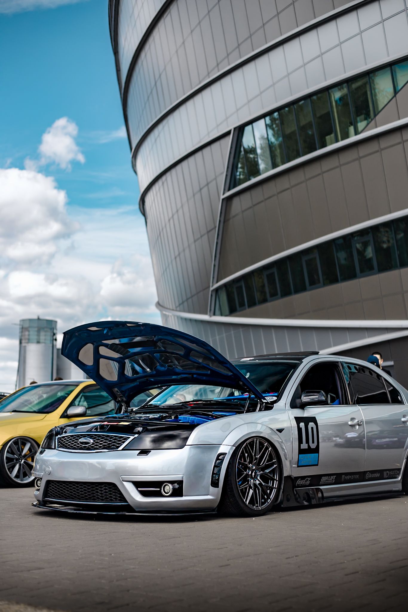 Tuning ST Ford Mondeo egy autókiállításon
