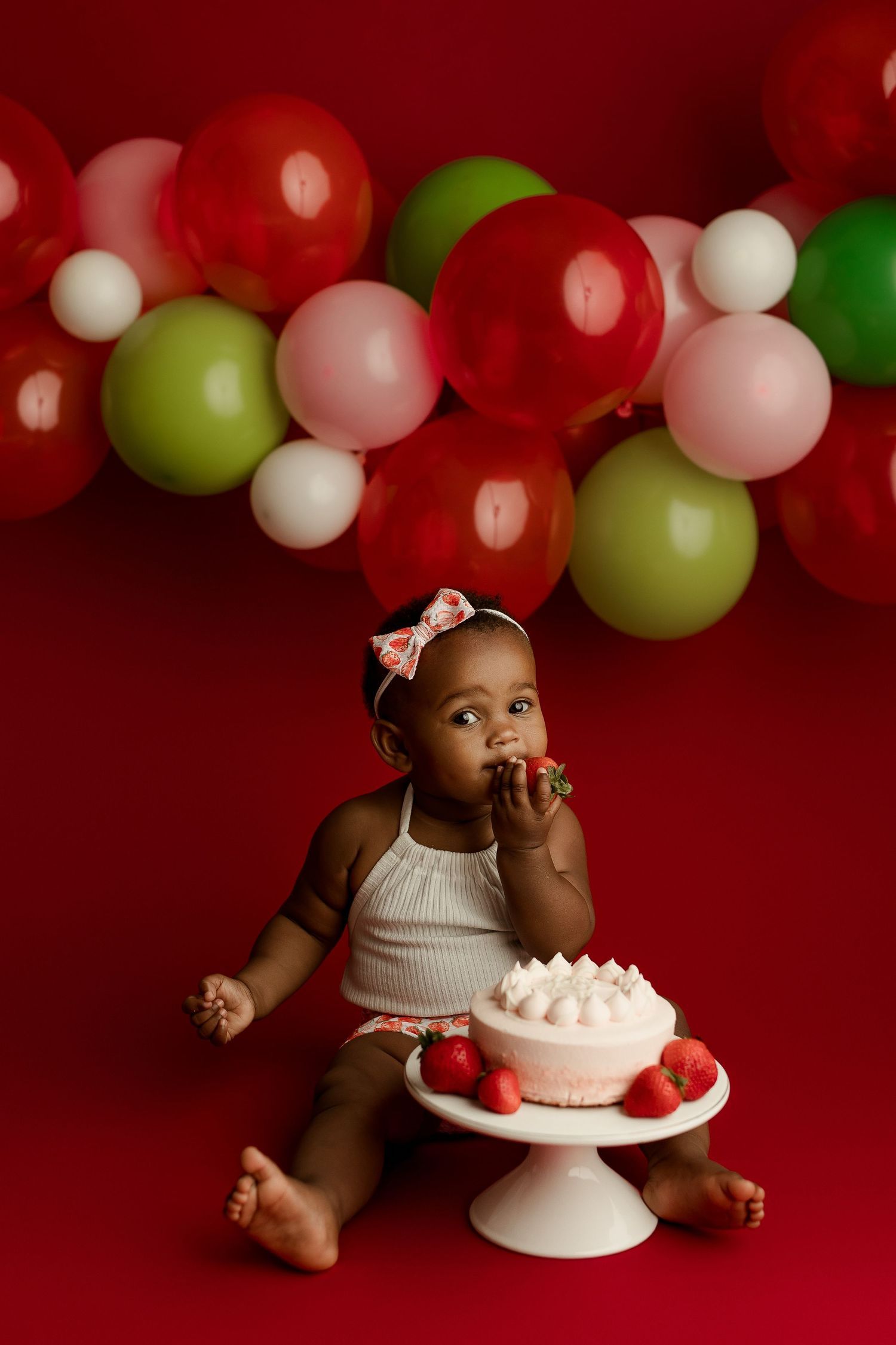 Best Goddard KS maternity photography, best maternity photographer Goddard KS, maternity portraits Goddard KS  best cake smash photograph