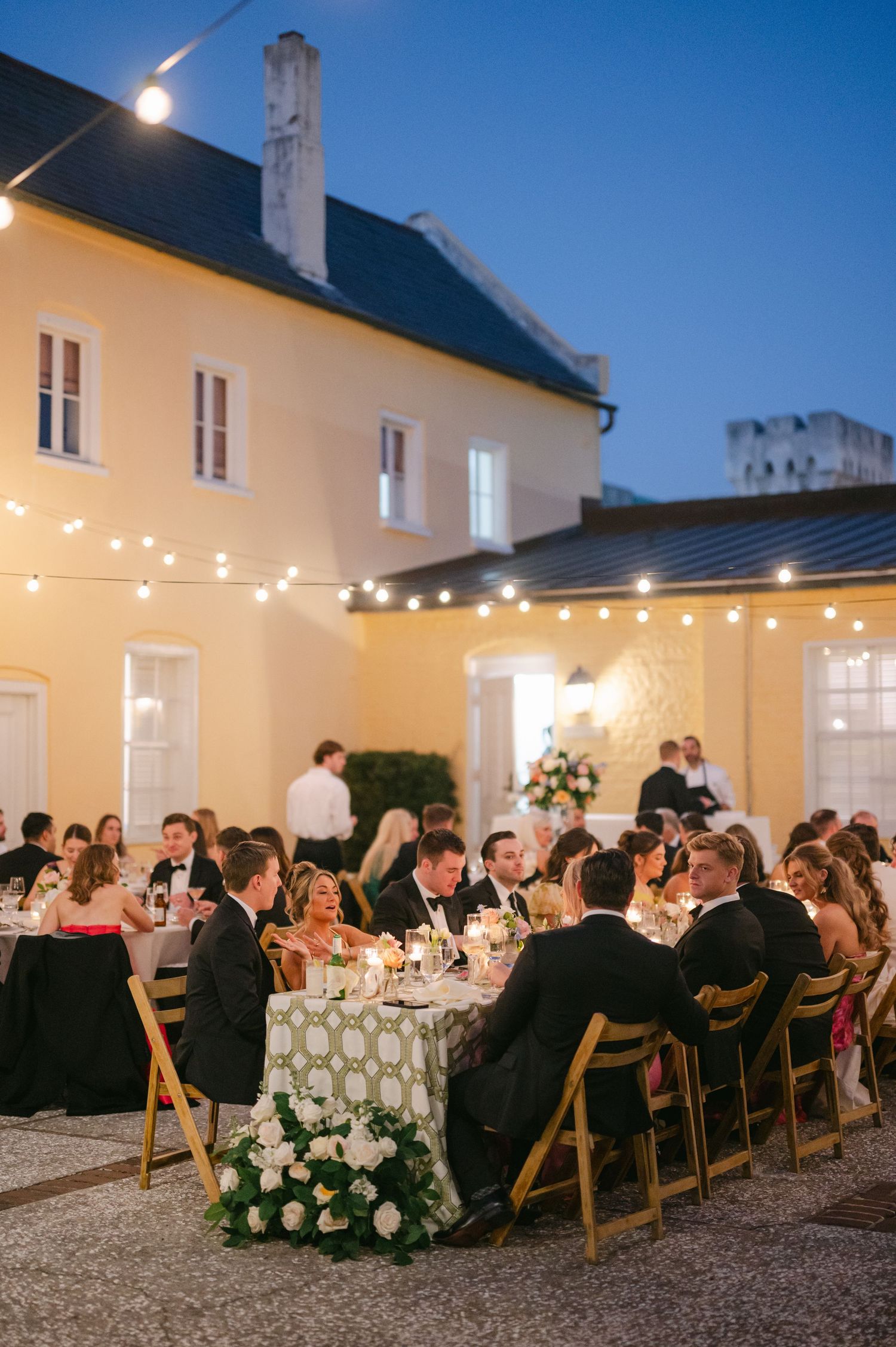 William Aiken House wedding photos from a top Charleston wedding photographer. See more timeless and candid wedding photos William Aiken
