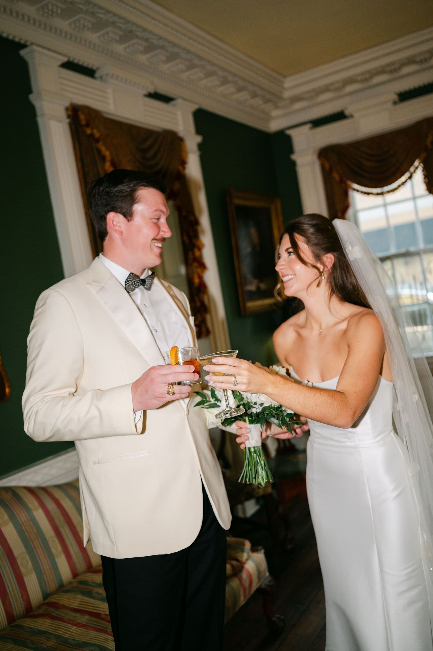 William Aiken House wedding photos from a top Charleston wedding photographer. See more timeless and candid wedding photos William Aiken