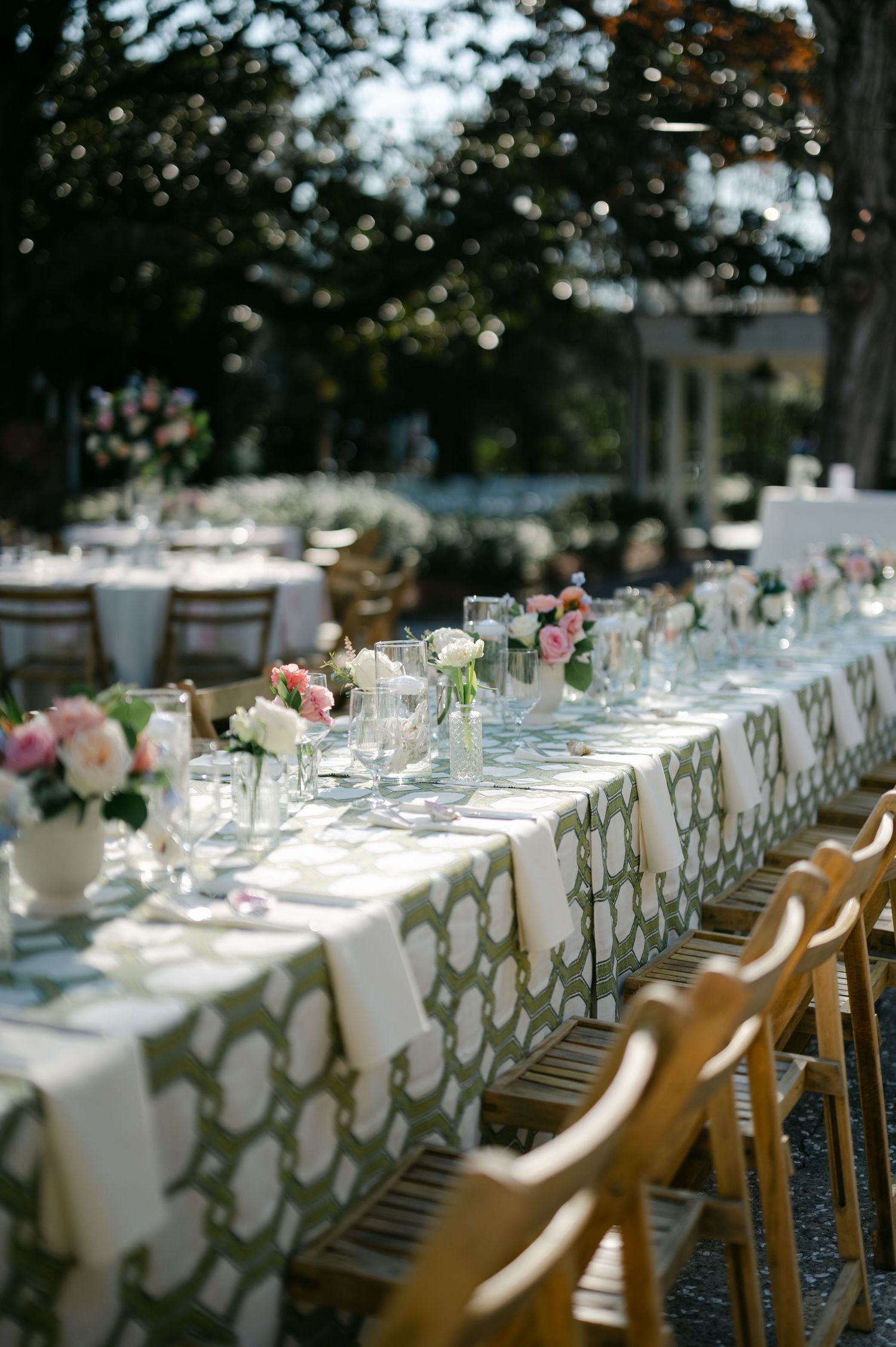 William Aiken House wedding photos from a top Charleston wedding photographer. See more timeless and candid wedding photos William Aiken