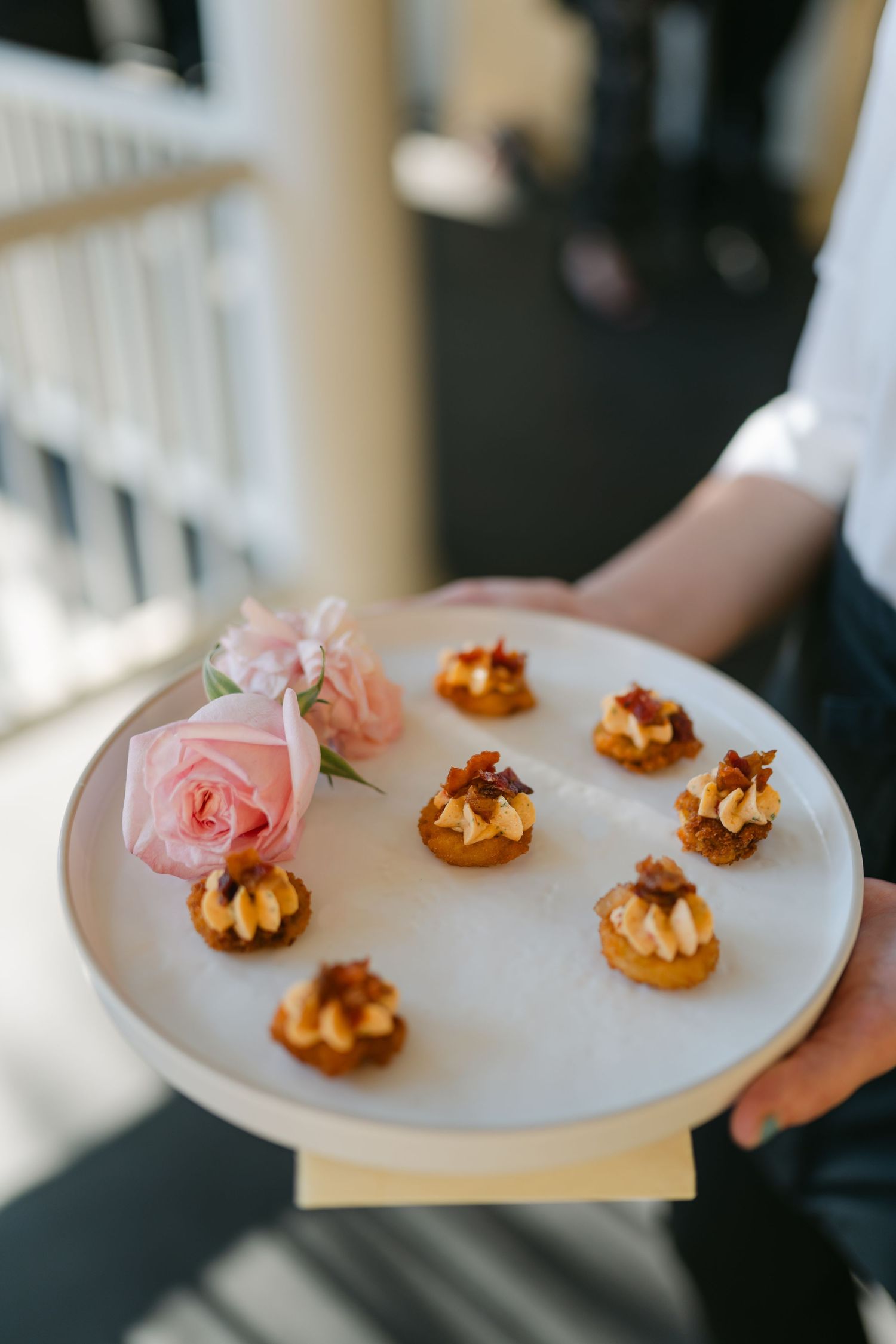 William Aiken House wedding photos from a top Charleston wedding photographer. See more timeless and candid wedding photos William Aiken