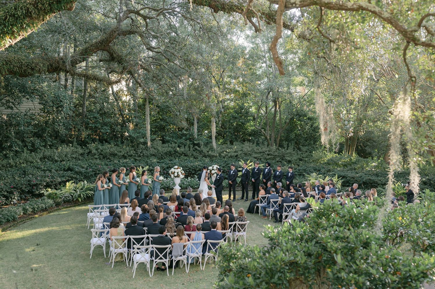 Thomas Bennett House wedding captured by a candid and timeless Charleston wedding photographer, Allison Hanson Photography