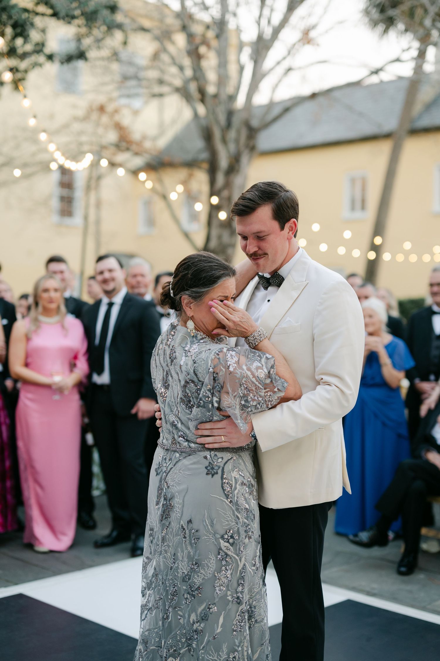 William Aiken House wedding photos from a top Charleston wedding photographer. See more timeless and candid wedding photos William Aiken