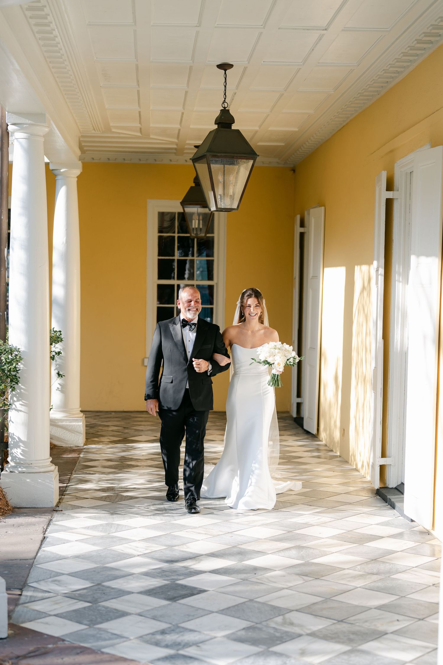 William Aiken House wedding photos from a top Charleston wedding photographer. See more timeless and candid wedding photos William Aiken