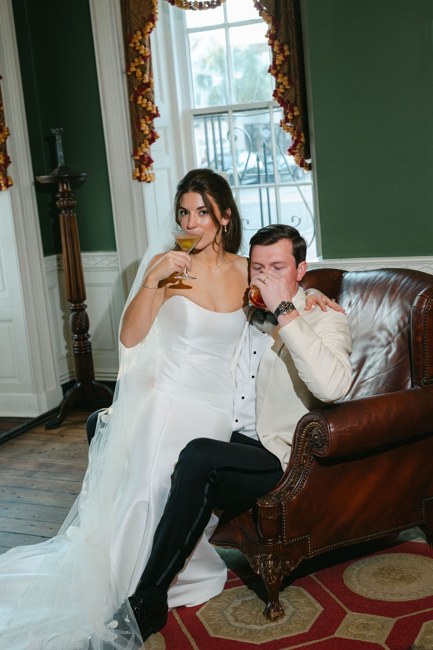 William Aiken House wedding photos from a top Charleston wedding photographer. See more timeless and candid wedding photos William Aiken