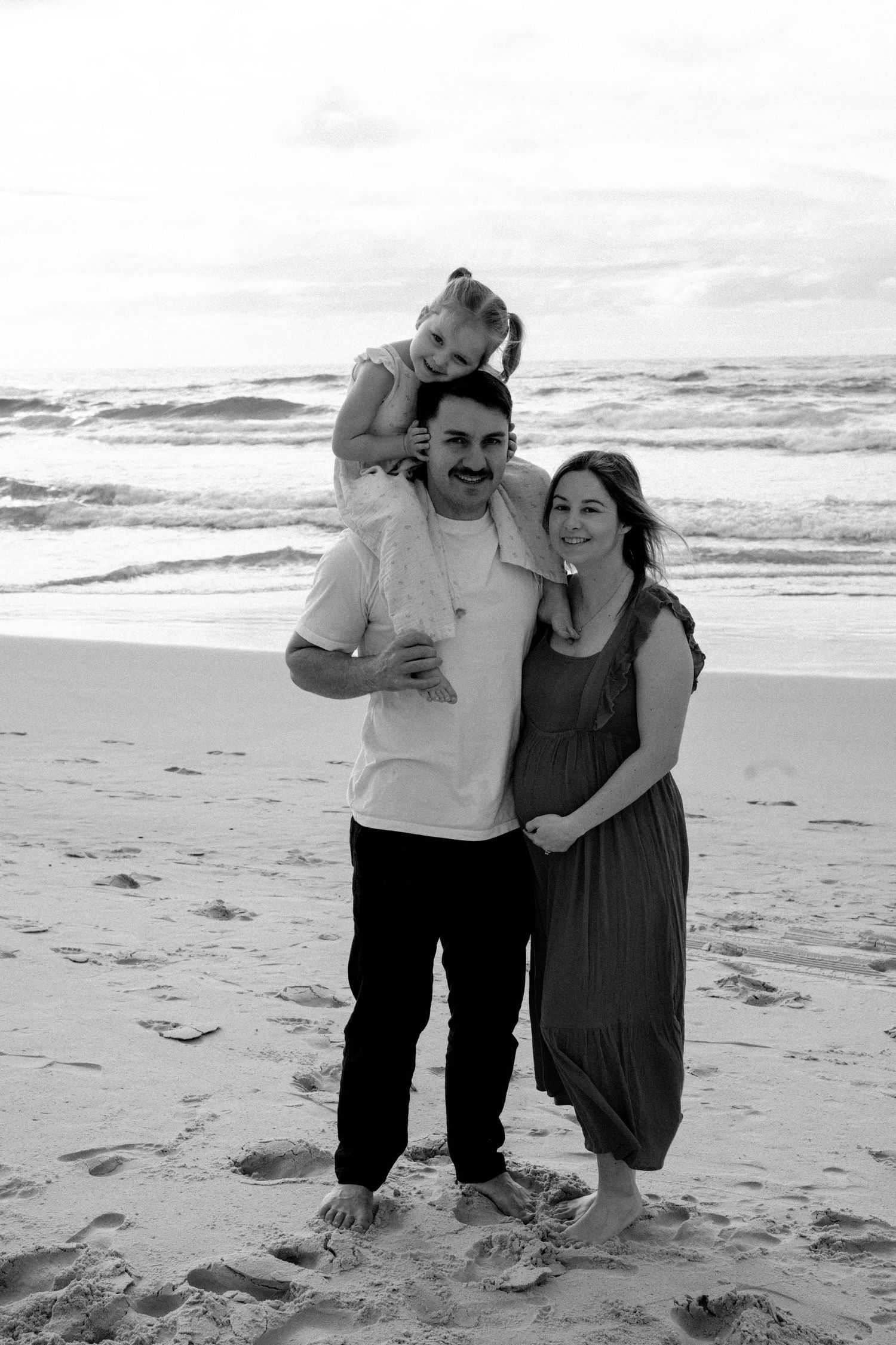 Sunshine Coast photography maternity and family lifestyle session at beach