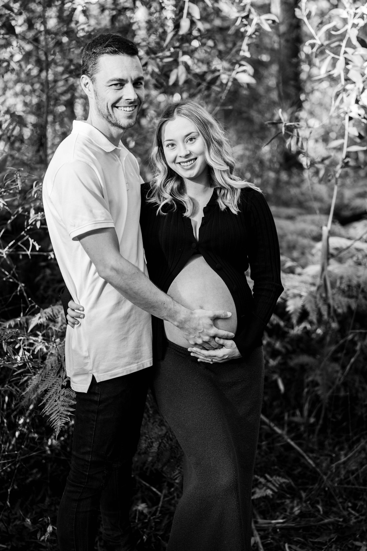Sunshine Coast photography - outdoor maternity photography - mum and dad