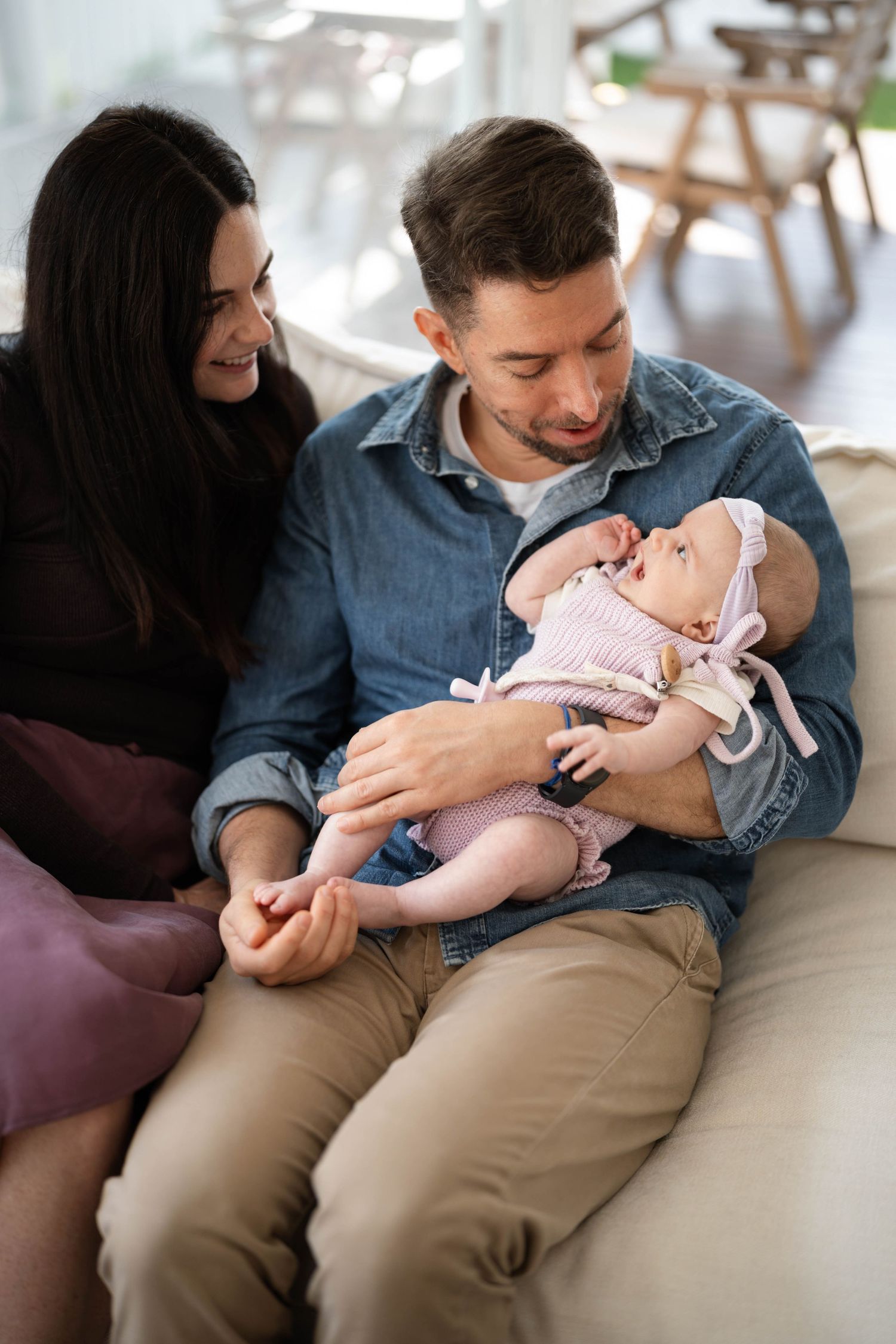 Sunshine Coast newborn and family session - mum, dad and baby at home