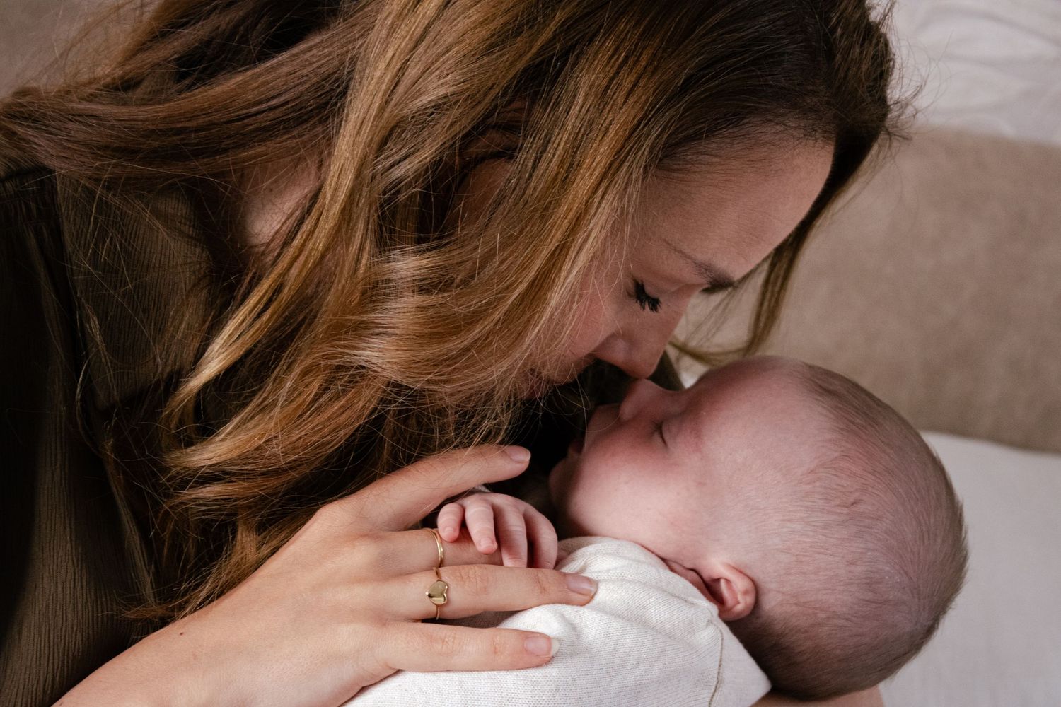 fotoshoot newborn baby familie delft stad centrum lifestyle fotograaf caja photography