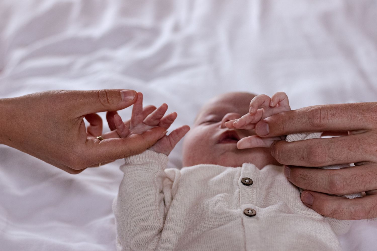fotoshoot newborn baby familie delft stad centrum lifestyle fotograaf caja photography
