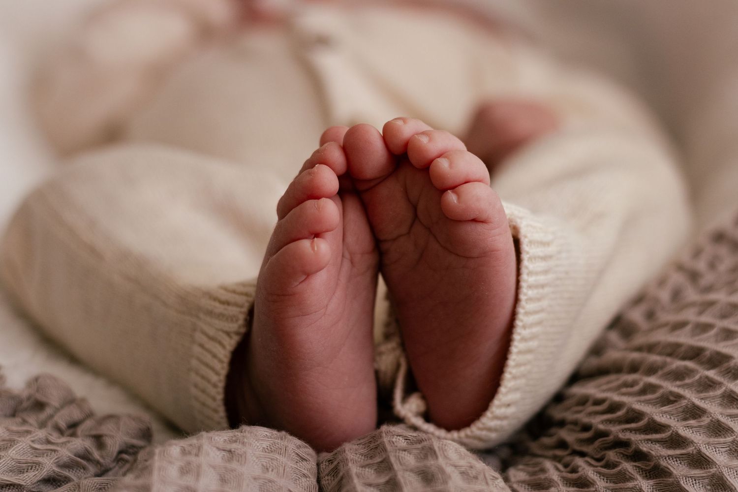fotoshoot newborn baby familie delft stad centrum lifestyle fotograaf caja photography
