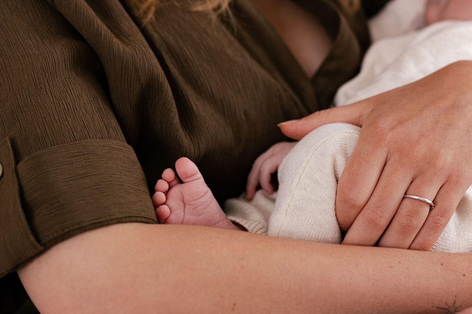fotoshoot newborn baby familie delft stad centrum lifestyle fotograaf caja photography