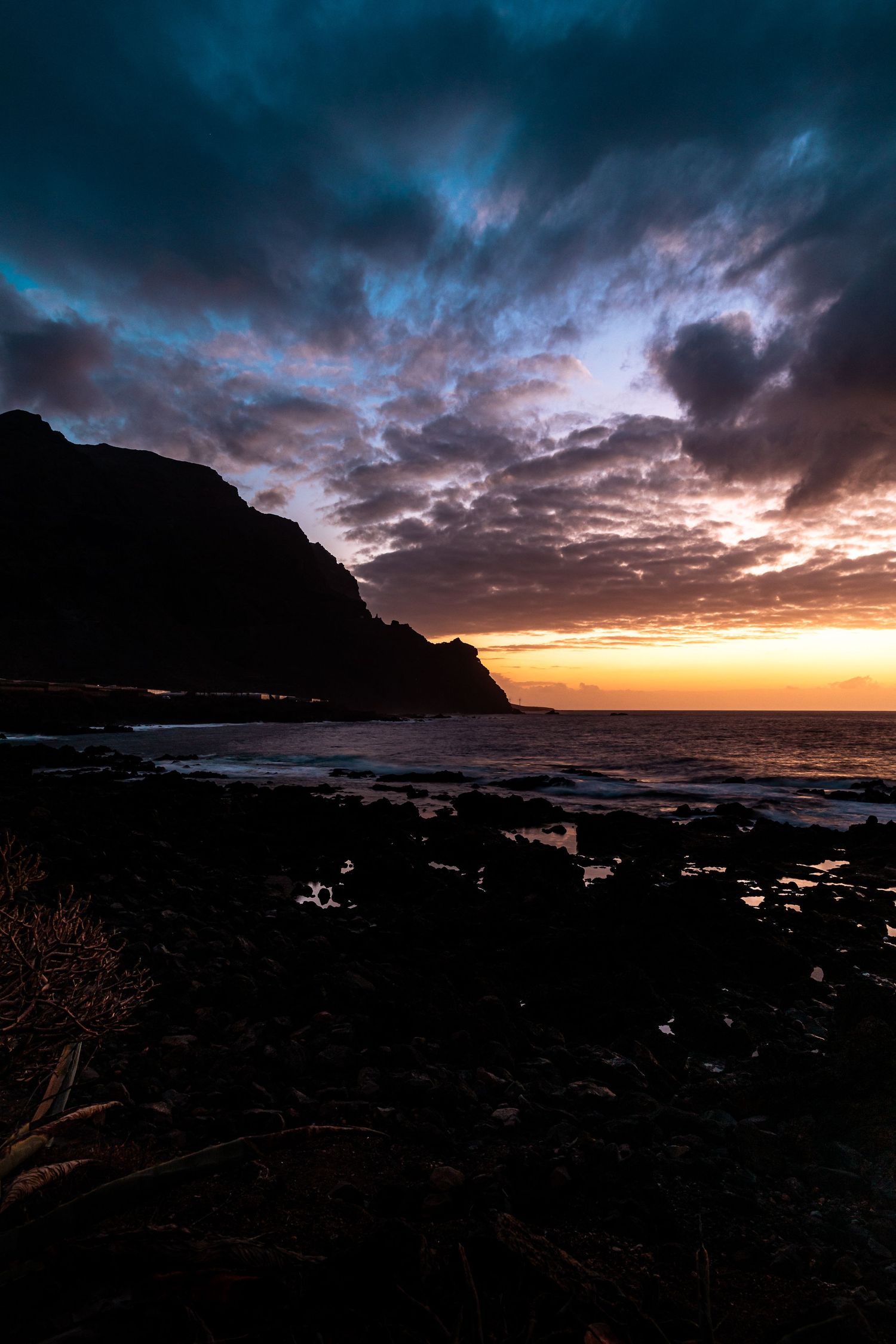 Sunset meets sea