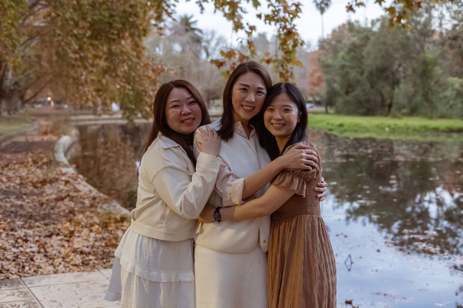 Perth family photoshoot
Perth sisters
Hyde park
Perth autumn