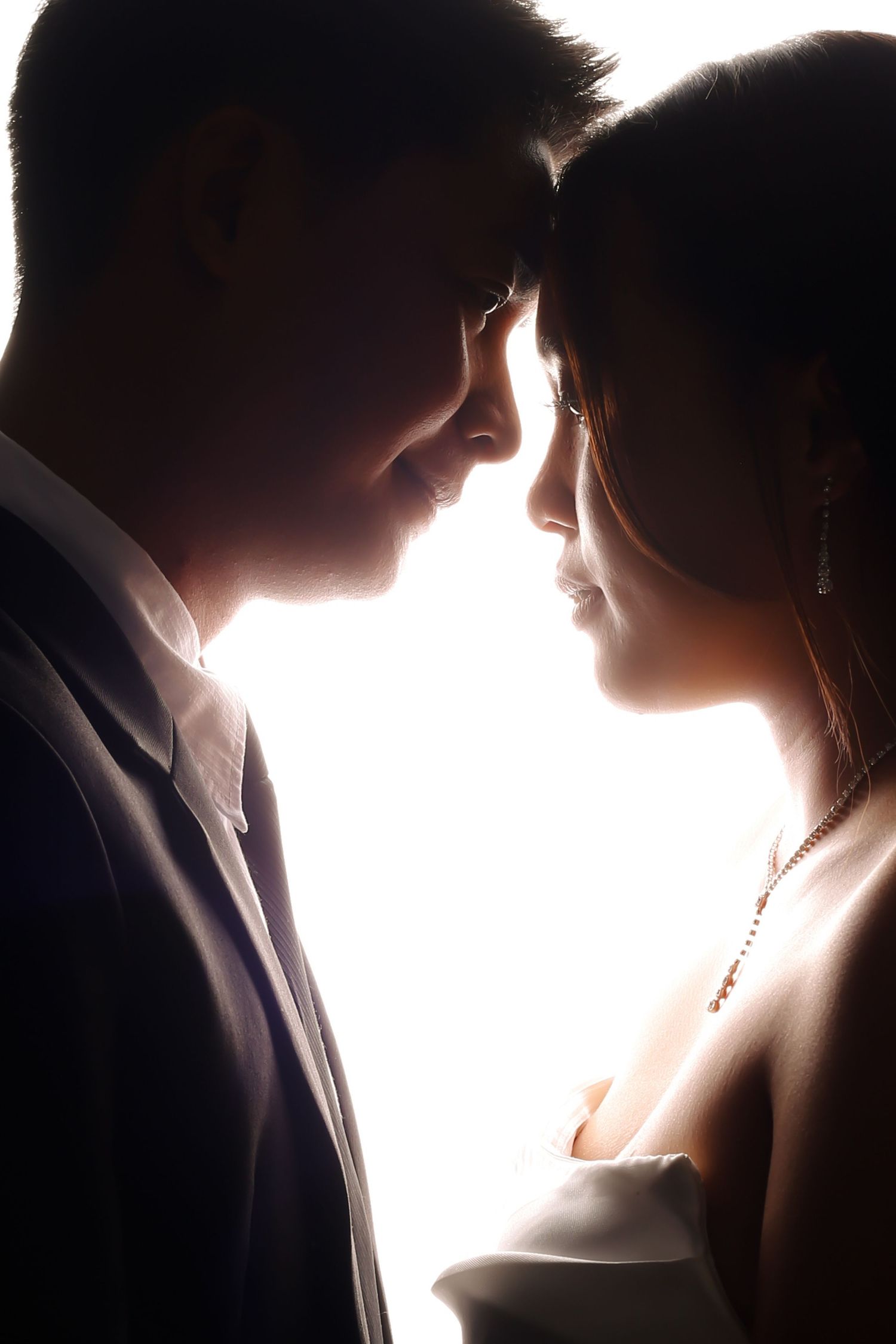 Pre-Wedding Portraits by Vigie Ador Portrait Photography