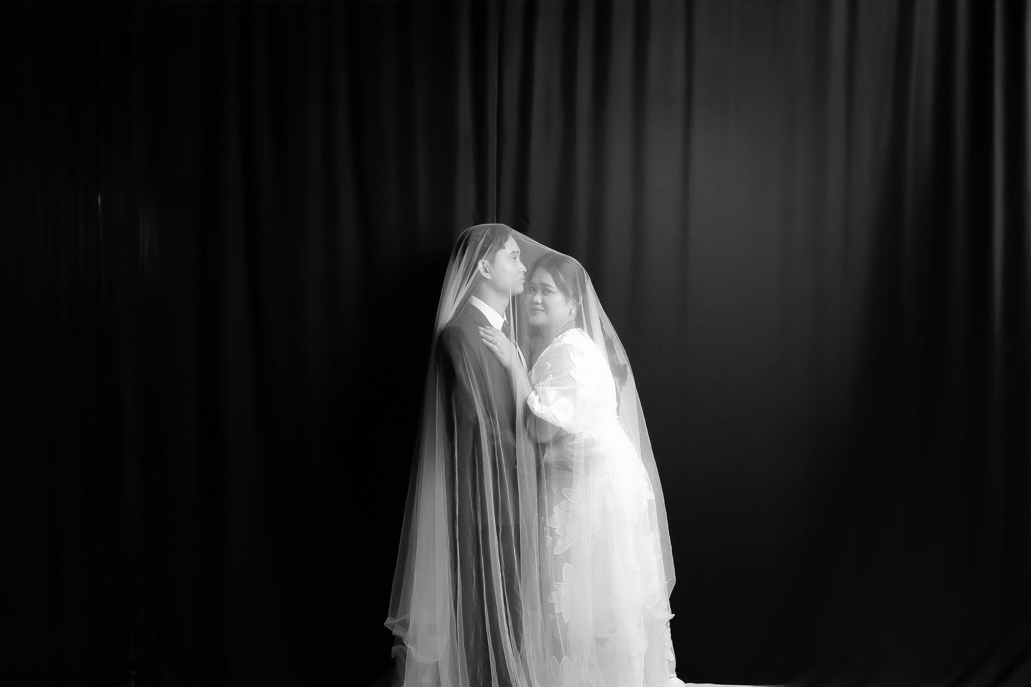 Pre-Wedding Portraits by Vigie Ador Portrait Photography