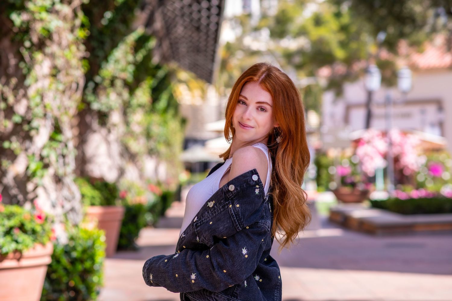 Family lifestyle photography for seniors, graduates, modeling located in Orange County, California