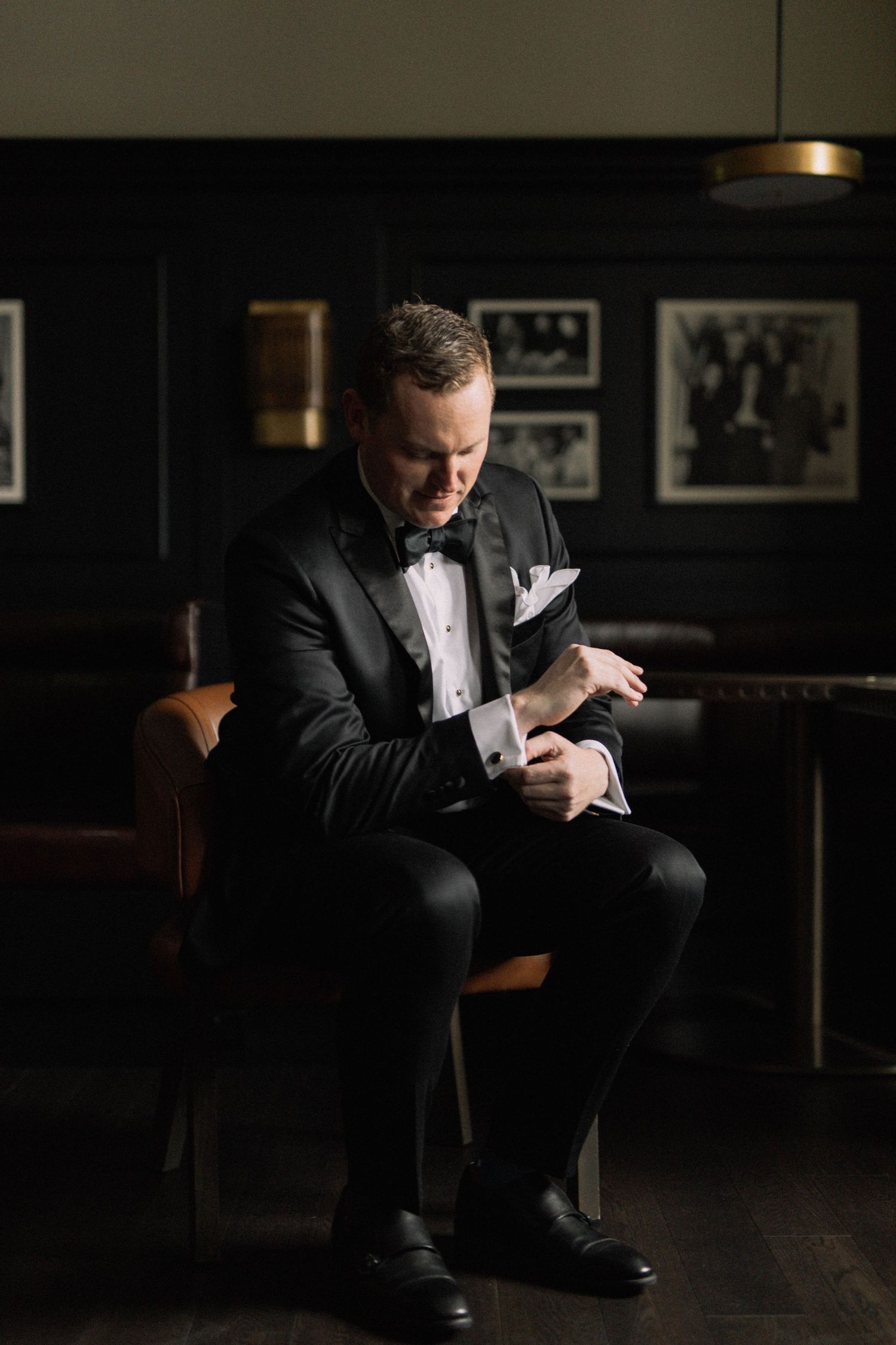 groom portraits