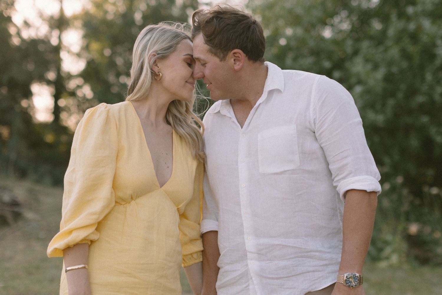 Timeless and editorial pregnancy photography from Cape Town. Refined, elegant imagery that feels as good as it looks STIL_