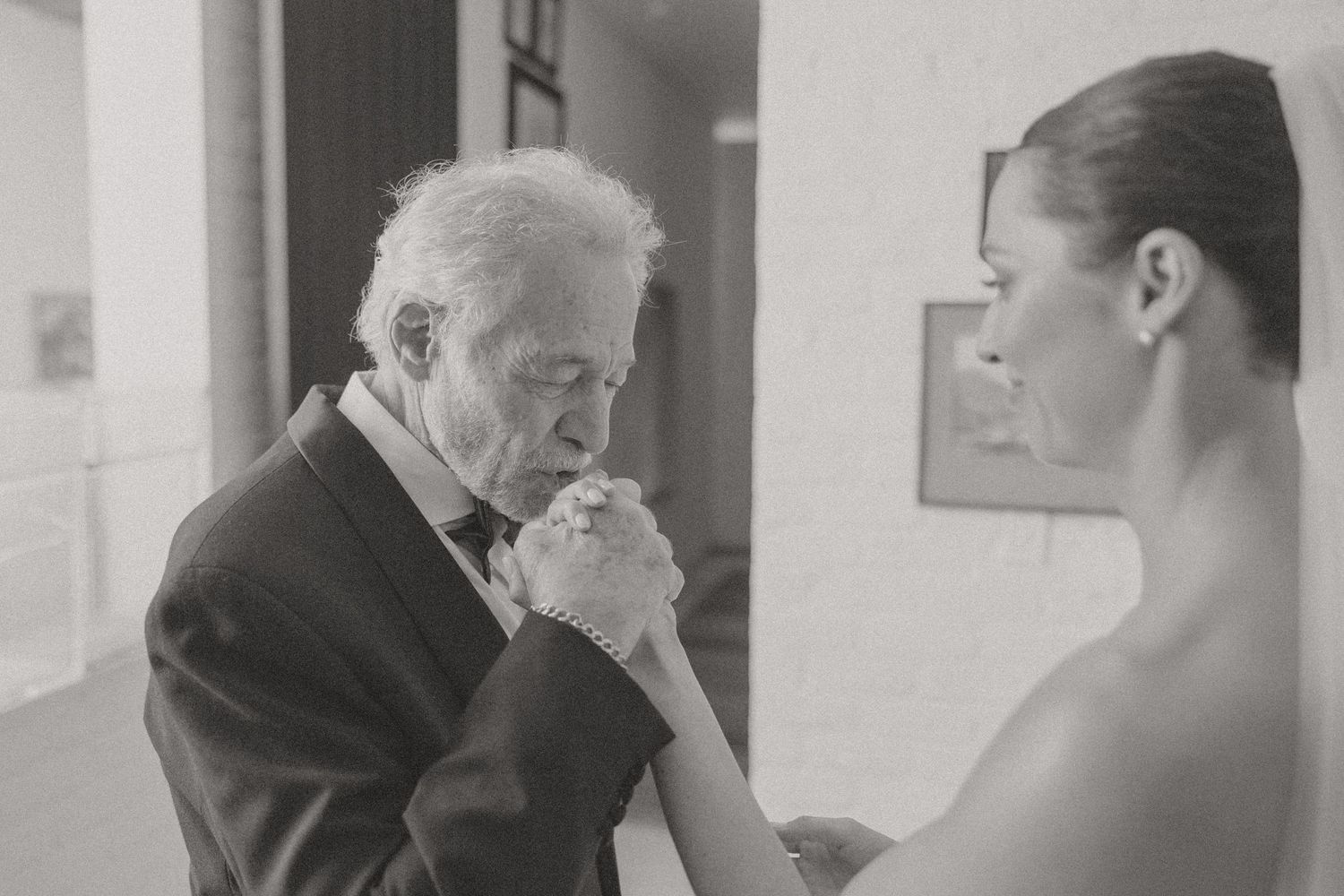 Timeless, sexy, and editorial wedding photography from Cape Town at Johannesdal.1207.masterful planning by Kiona Events with Fleurlecordeur