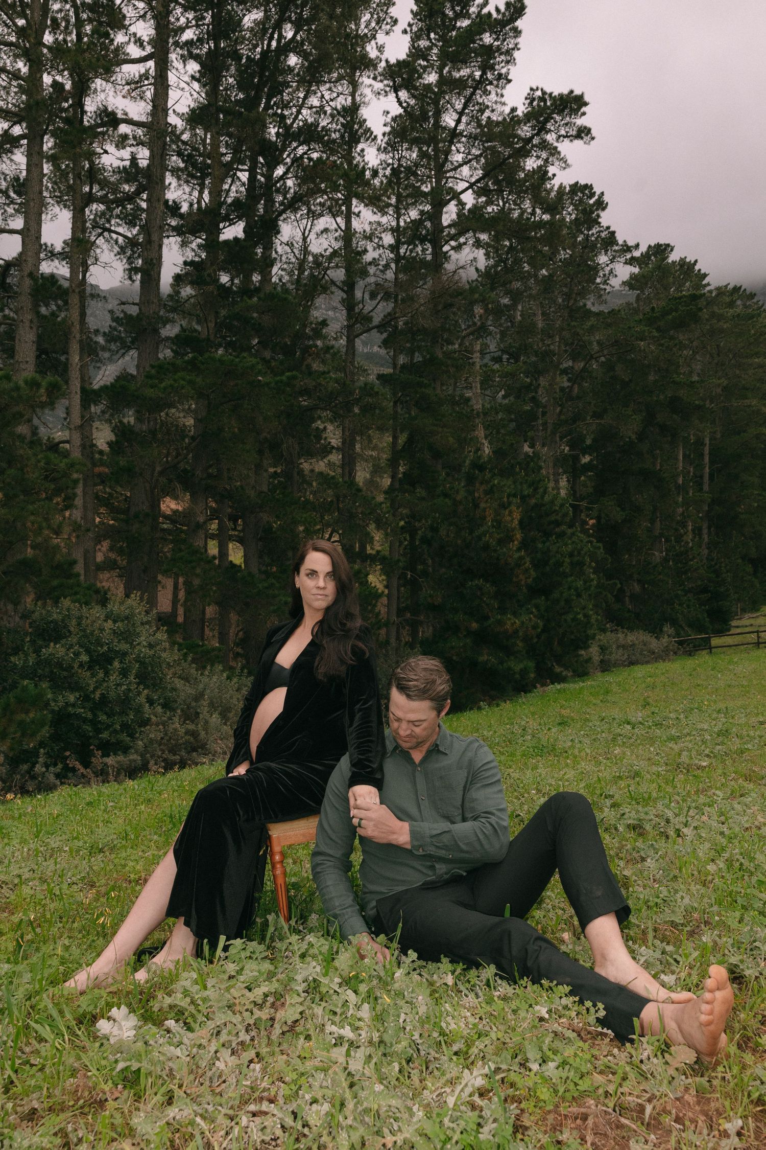 Timeless and editorial pregnancy photography from Cape Town. Refined, elegant imagery that feels as good as it looks STIL_ Wanderlus Kyknet