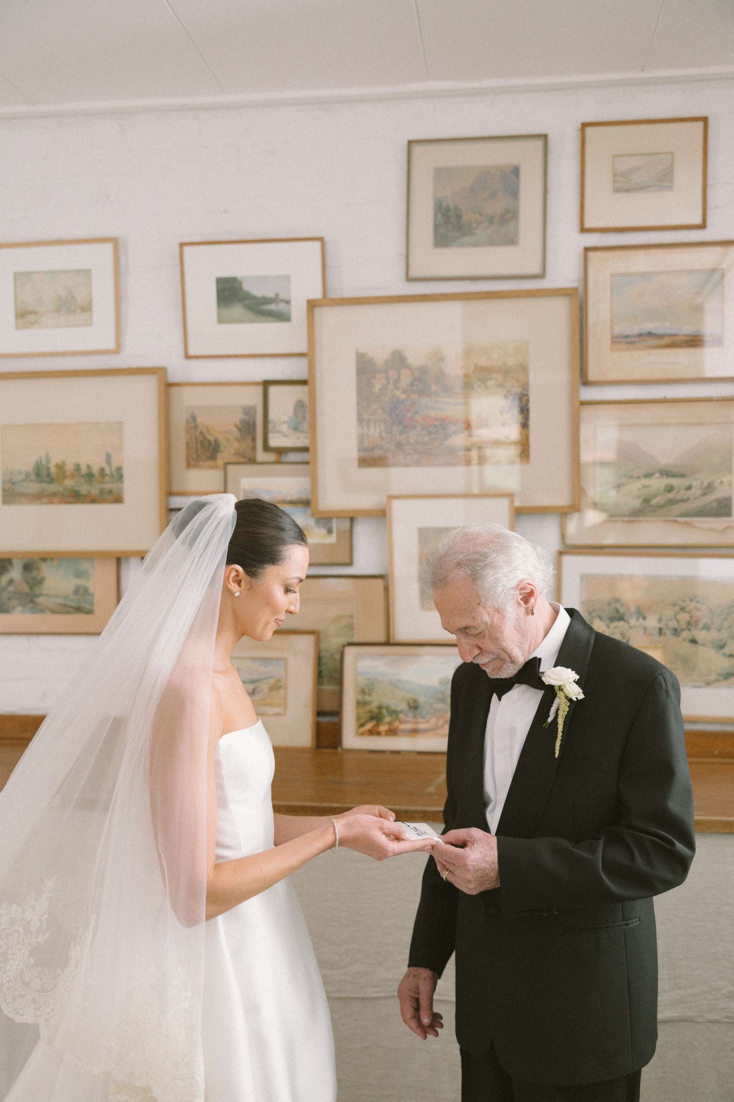 Timeless, sexy, and editorial wedding photography from Cape Town at Johannesdal.1207.masterful planning by Kiona Events with Fleurlecordeur