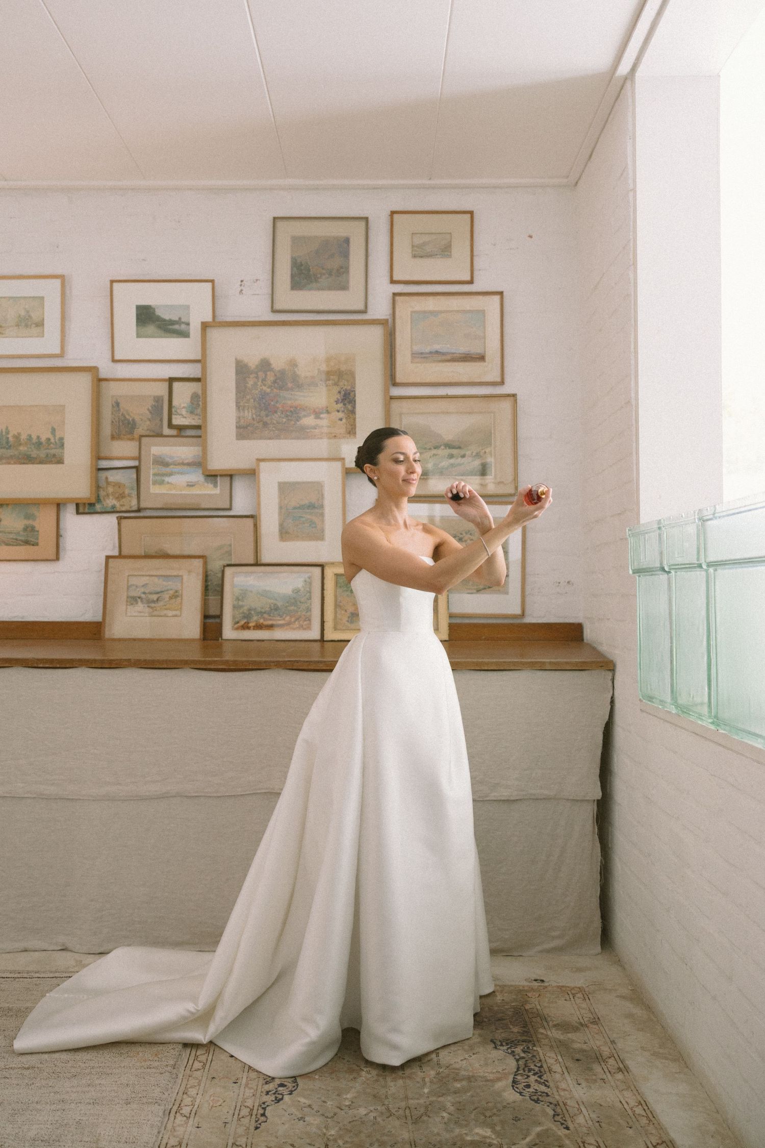 Timeless, sexy, and editorial wedding photography from Cape Town at Johannesdal.1207.masterful planning by Kiona Events with Fleurlecordeur
