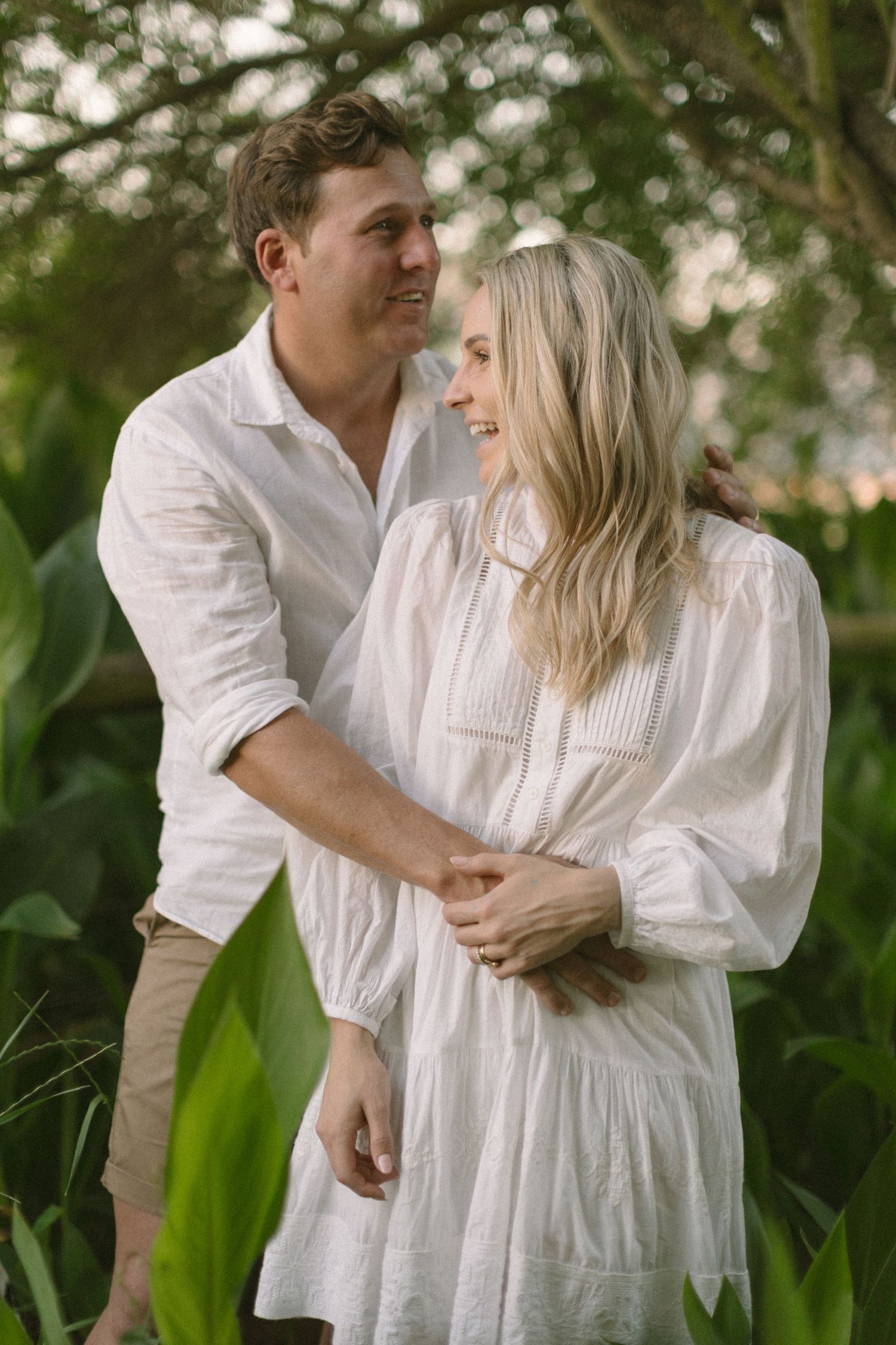 Timeless and editorial pregnancy photography from Cape Town. Refined, elegant imagery that feels as good as it looks STIL_
