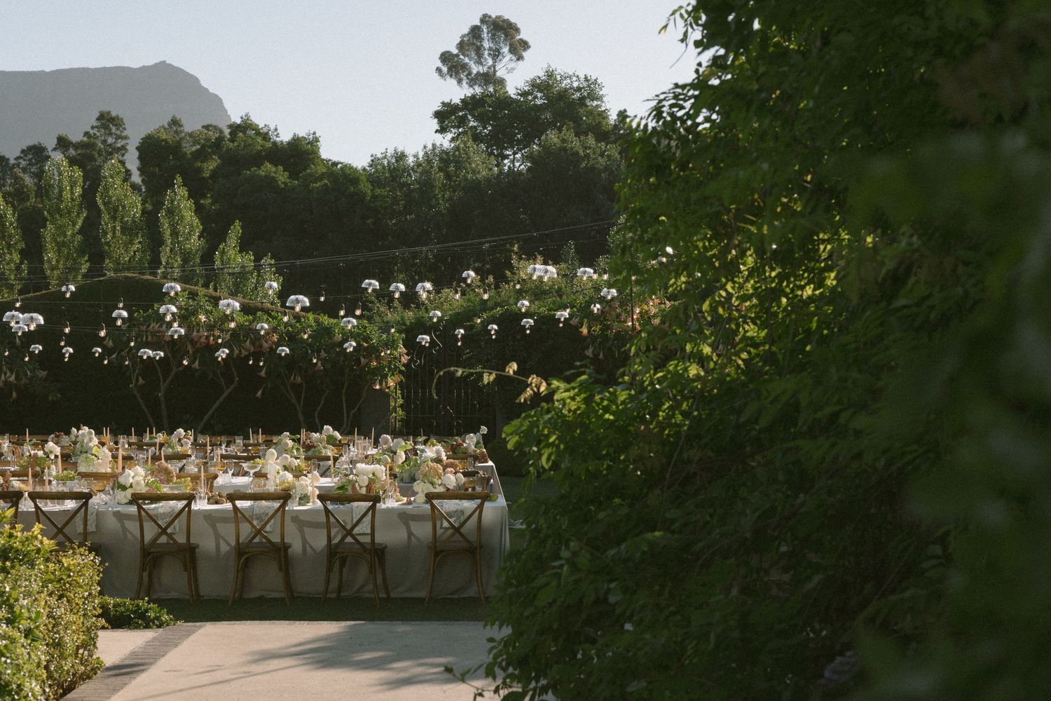 Timeless, sexy, and editorial wedding photography from Cape Town at Johannesdal.1207.masterful planning by Kiona Events with Fleurlecordeur