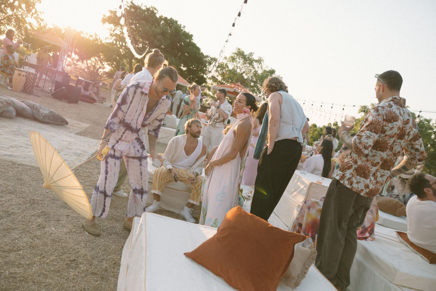 Dylan Lewis Sculpture Garden, ANNE MANN, Ayeh K,Brad Jackson, Fleur le Cordeur, makeup by Algria, Cape Town wedding photographer