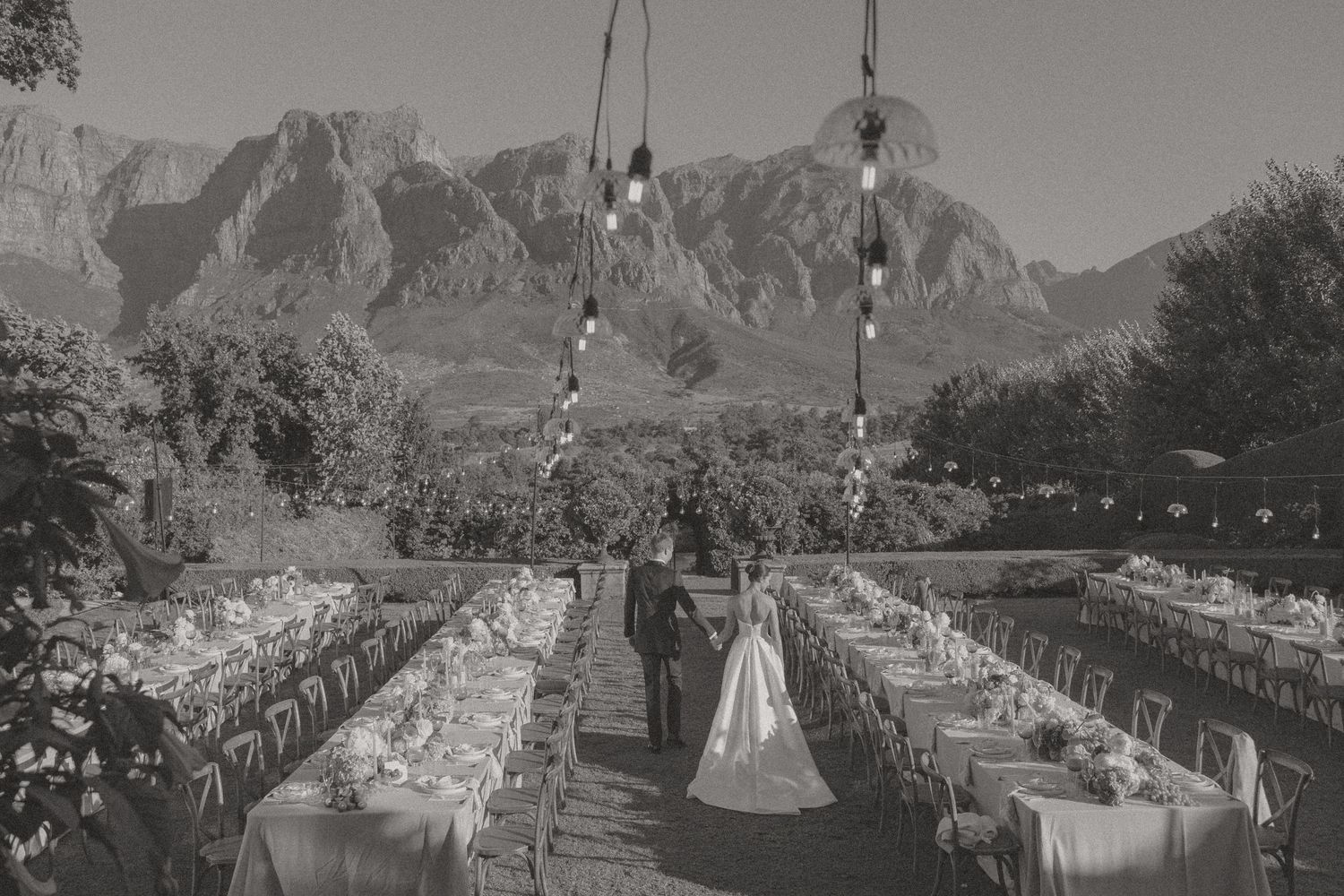 Timeless, sexy, and editorial wedding photography from Cape Town at Johannesdal.1207.masterful planning by Kiona Events with Fleurlecordeur