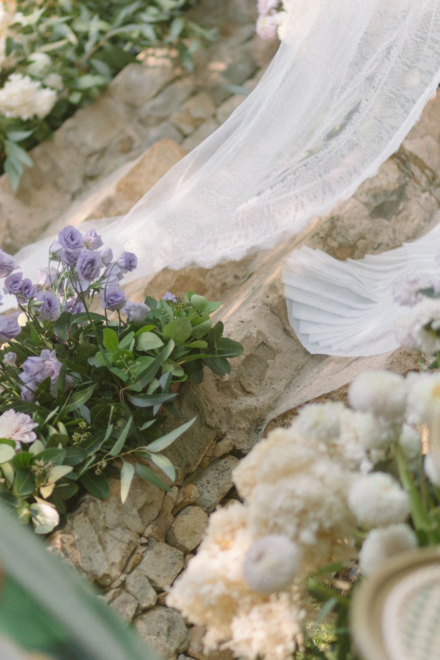 Dylan Lewis Sculpture Garden, ANNE MANN, Ayeh K,Brad Jackson, Fleur le Cordeur, makeup by Algria, Cape Town wedding photographer