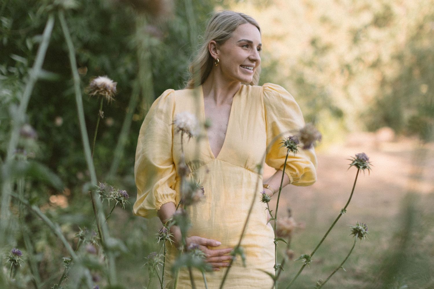 Timeless and editorial pregnancy photography from Cape Town. Refined, elegant imagery that feels as good as it looks STIL_