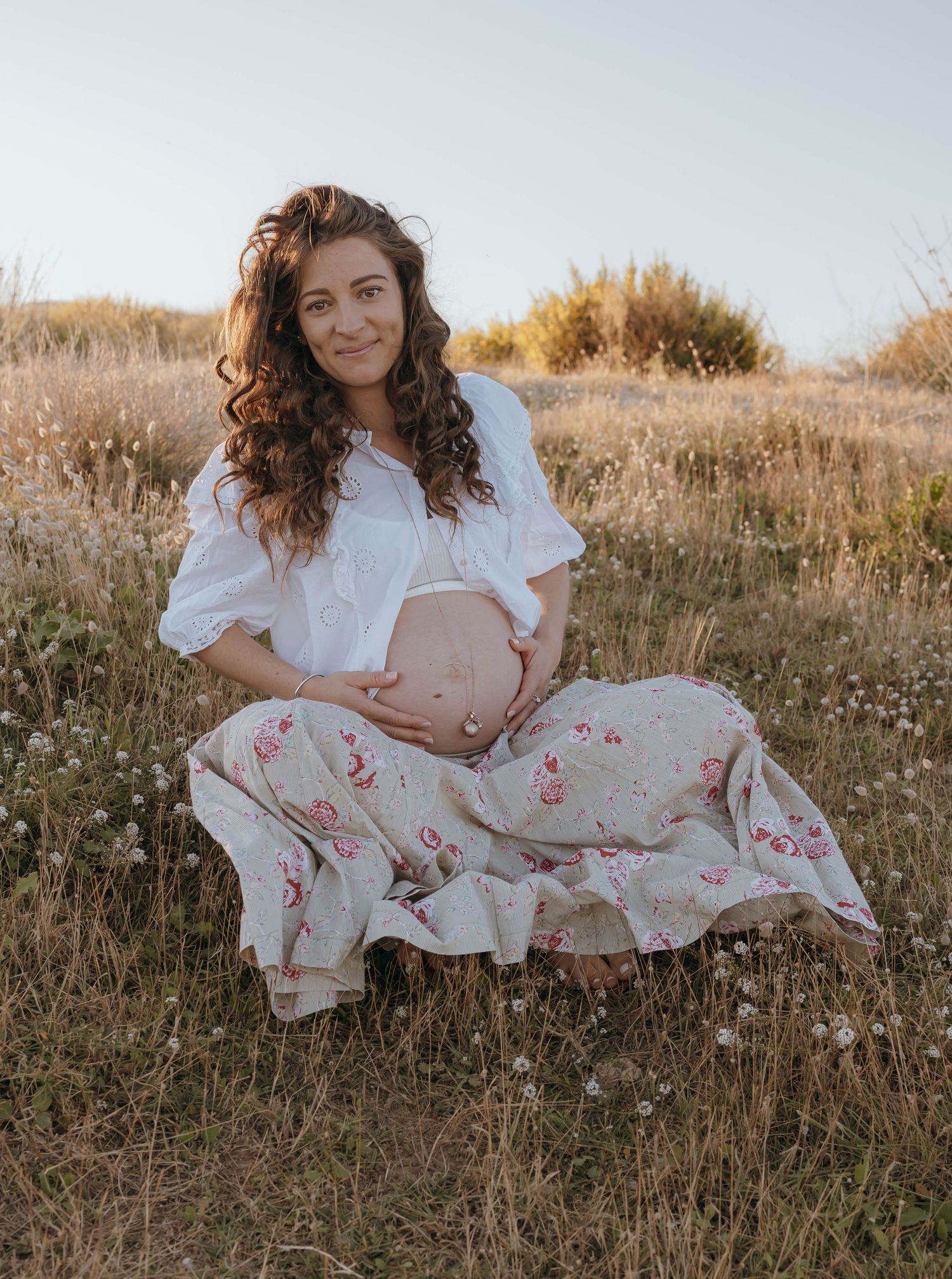 shooting photo grossesse en Provence en extérieur