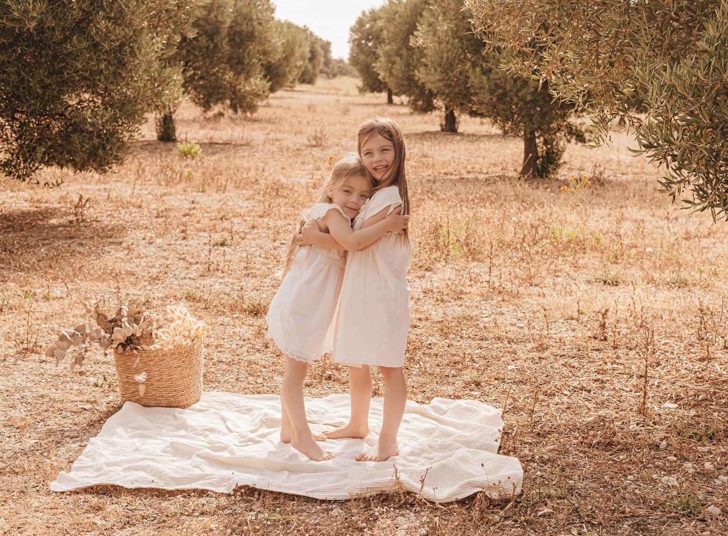 Photographe à Marignane, shooting famille, naissance portrait en extérieur dans les Bouches-du-Rhône en Provence PACA